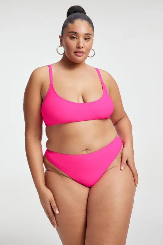 DEEP SCOOP BIKINI TOP | KNOCKOUTPINK001 sold by Good American