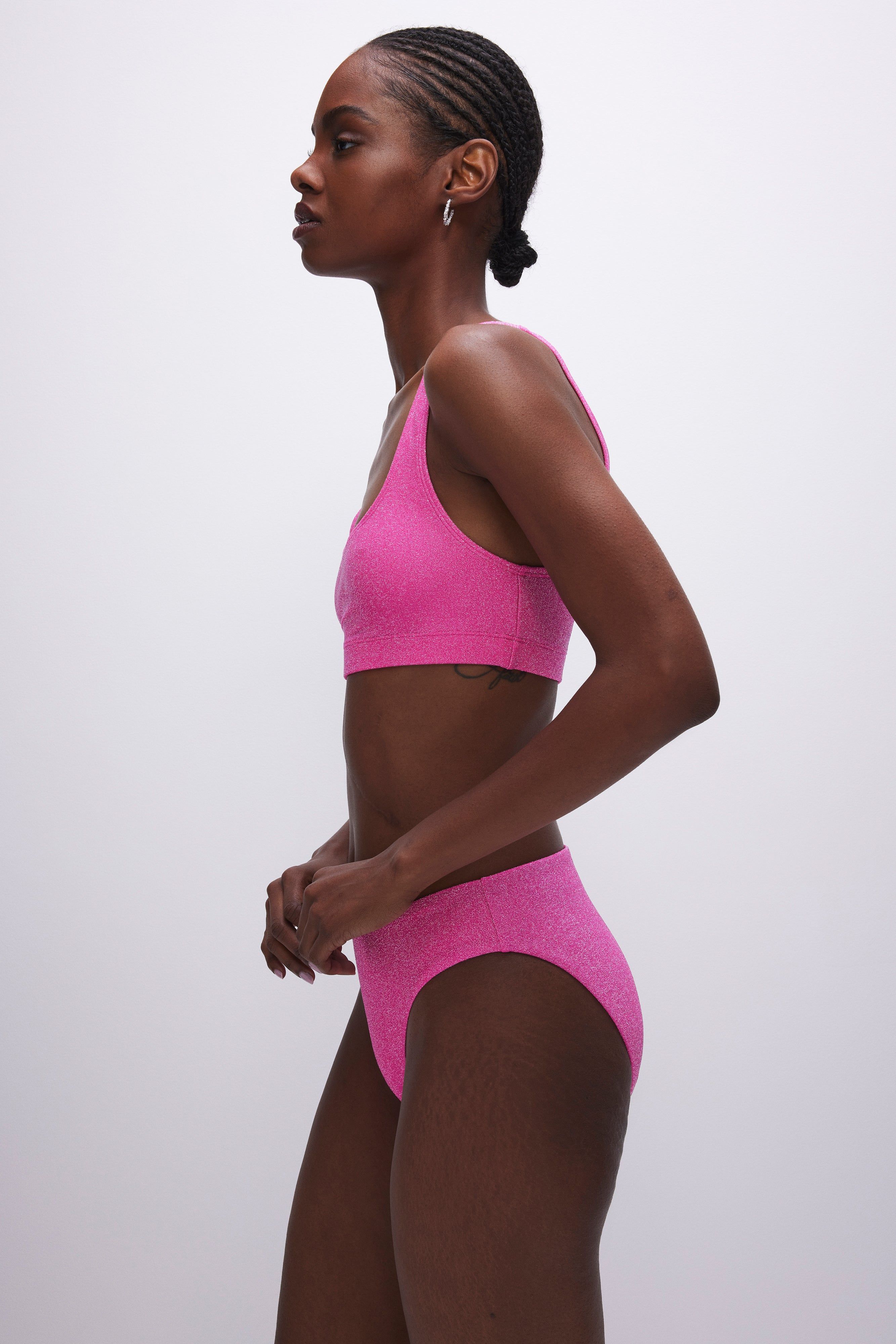 SPARKLE SCOOP BIKINI TOP | KNOCKOUTPINK001 sold by Good American product image thumbnail 8