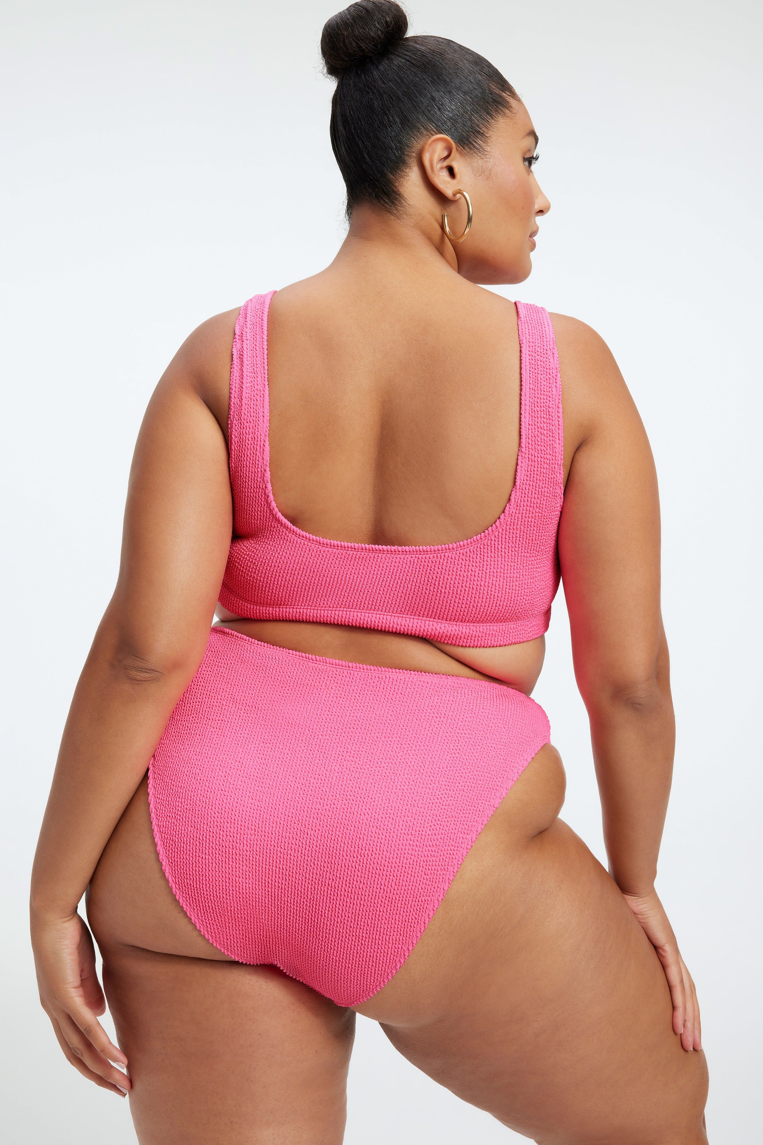 ALWAYS FITS SCOOP BIKINI TOP | BRIGHTPINK001 sold by Good American product image thumbnail 10