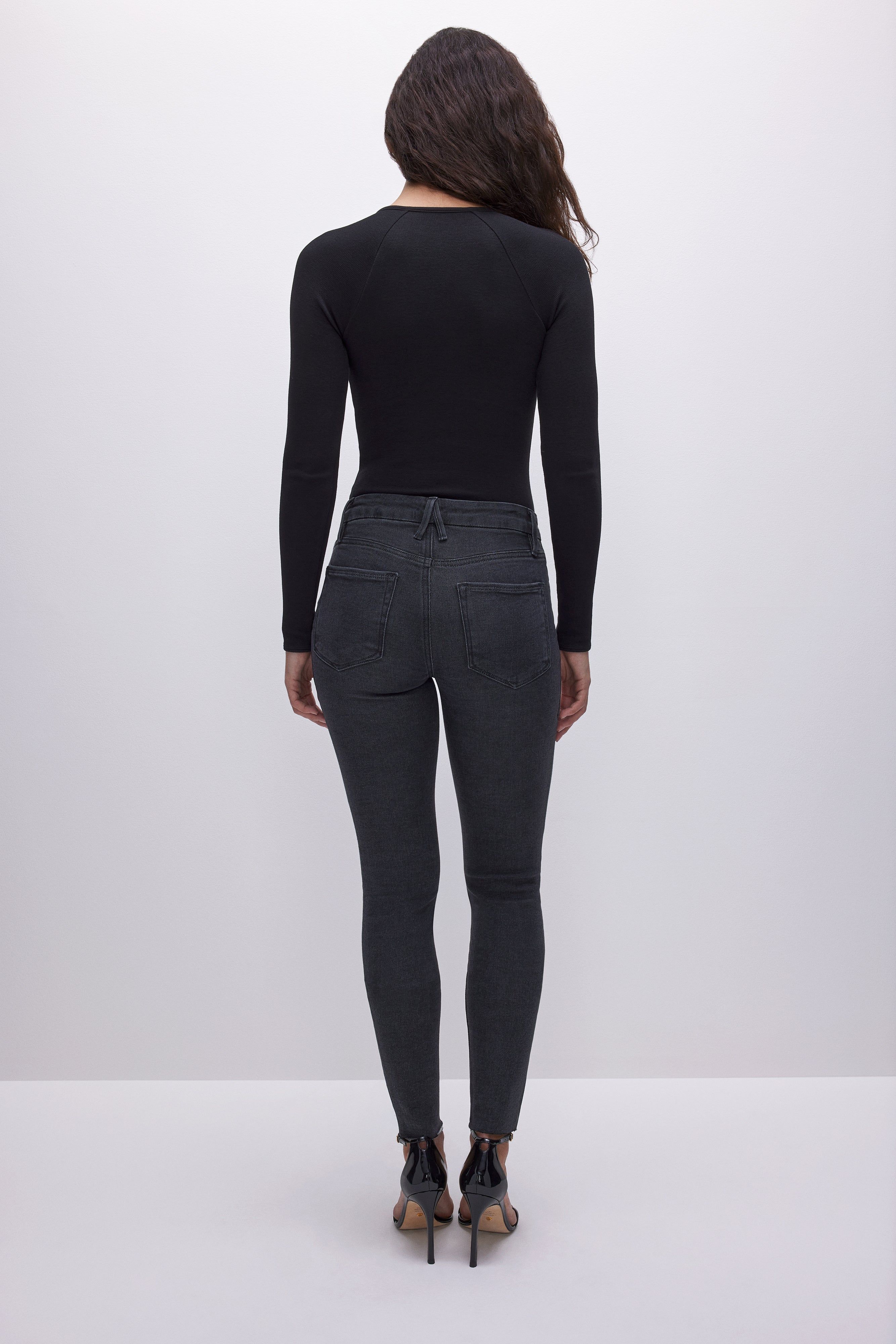 GOOD LEGS SKINNY JEANS | BLACK184 sold by Good American product image thumbnail 9