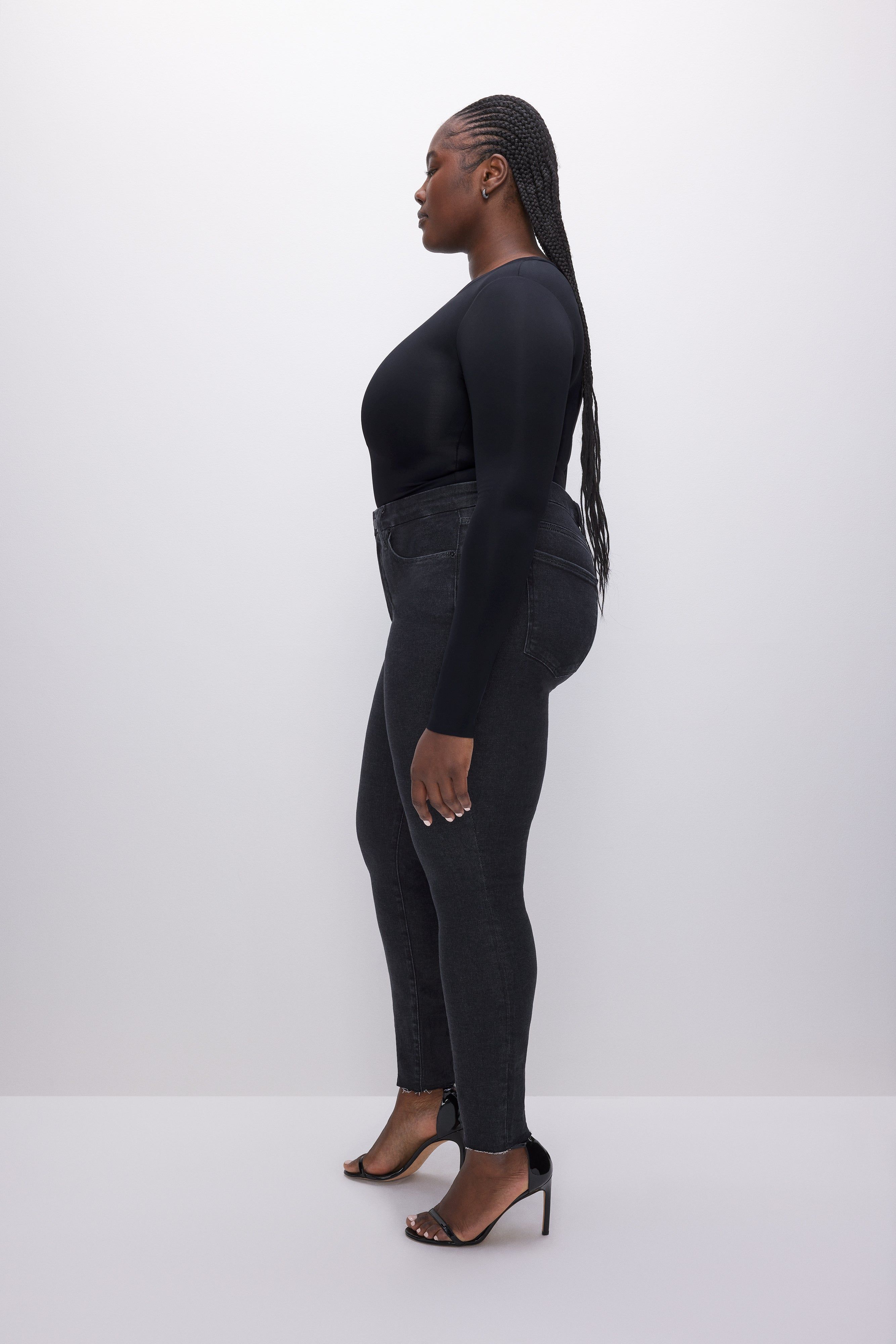 GOOD LEGS SKINNY JEANS | BLACK184 sold by Good American product image thumbnail 3