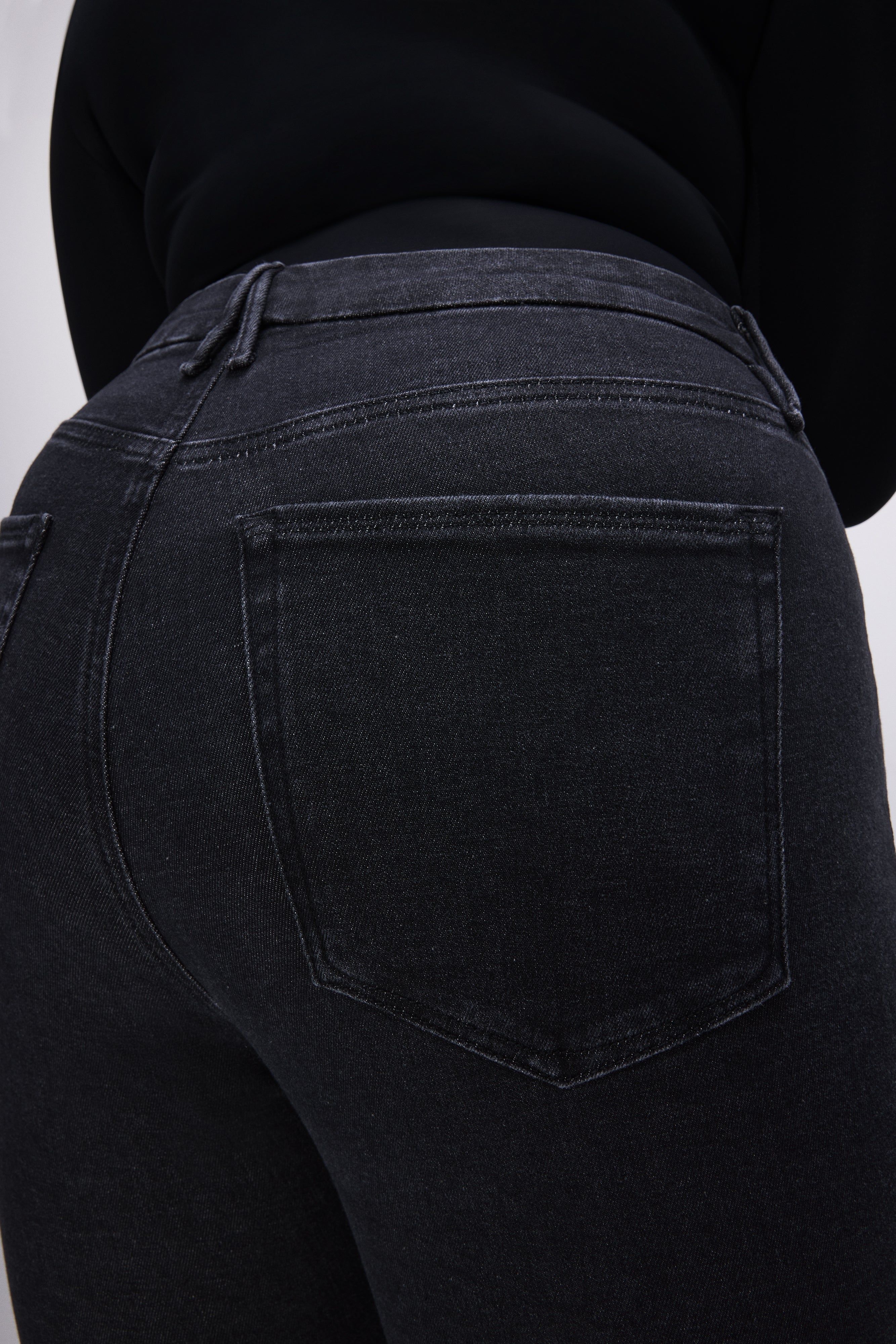 GOOD LEGS SKINNY JEANS | BLACK184 sold by Good American product image thumbnail 5