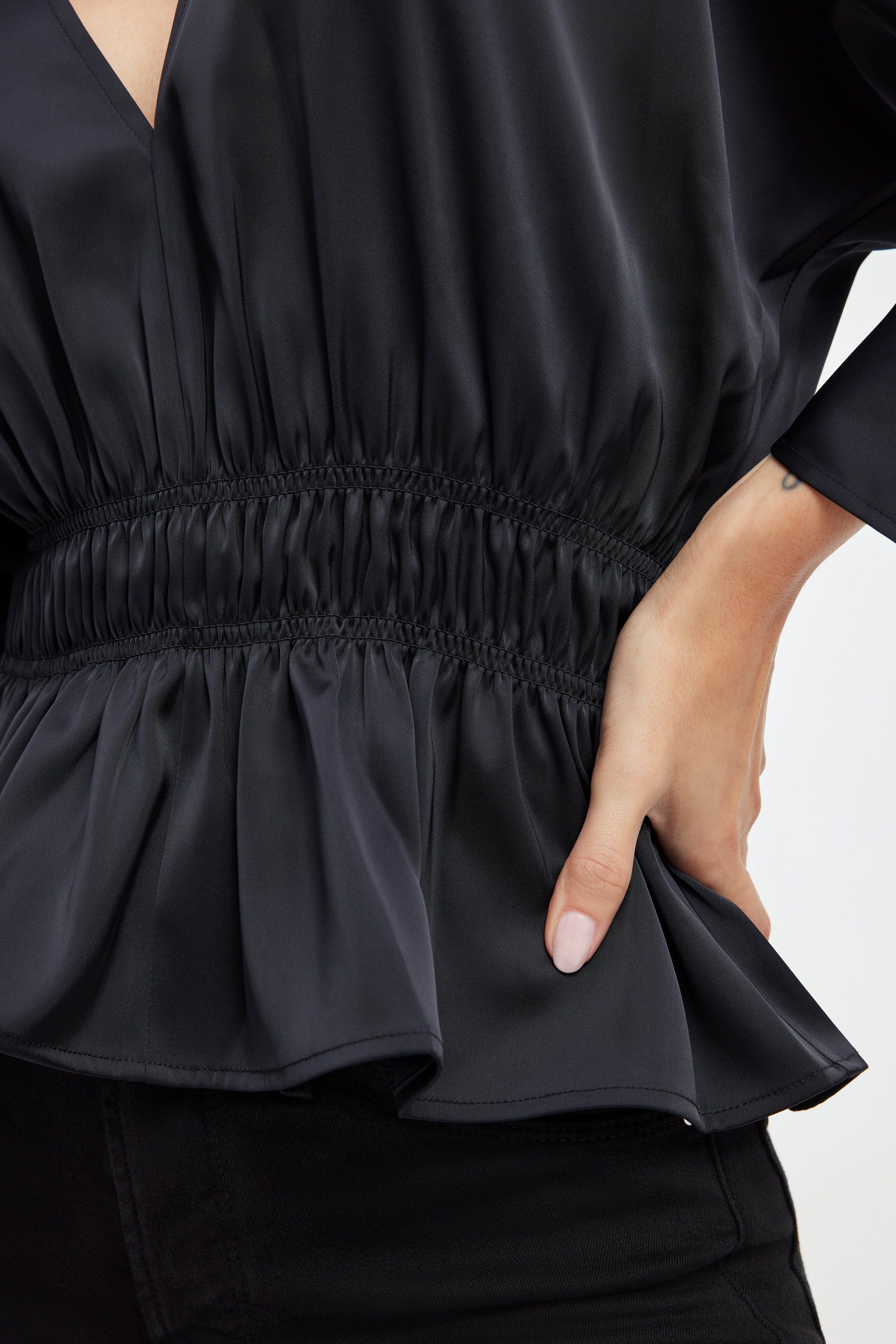 SATIN DEEP V-NECK TOP | BLACK001 sold by Good American product image thumbnail 7