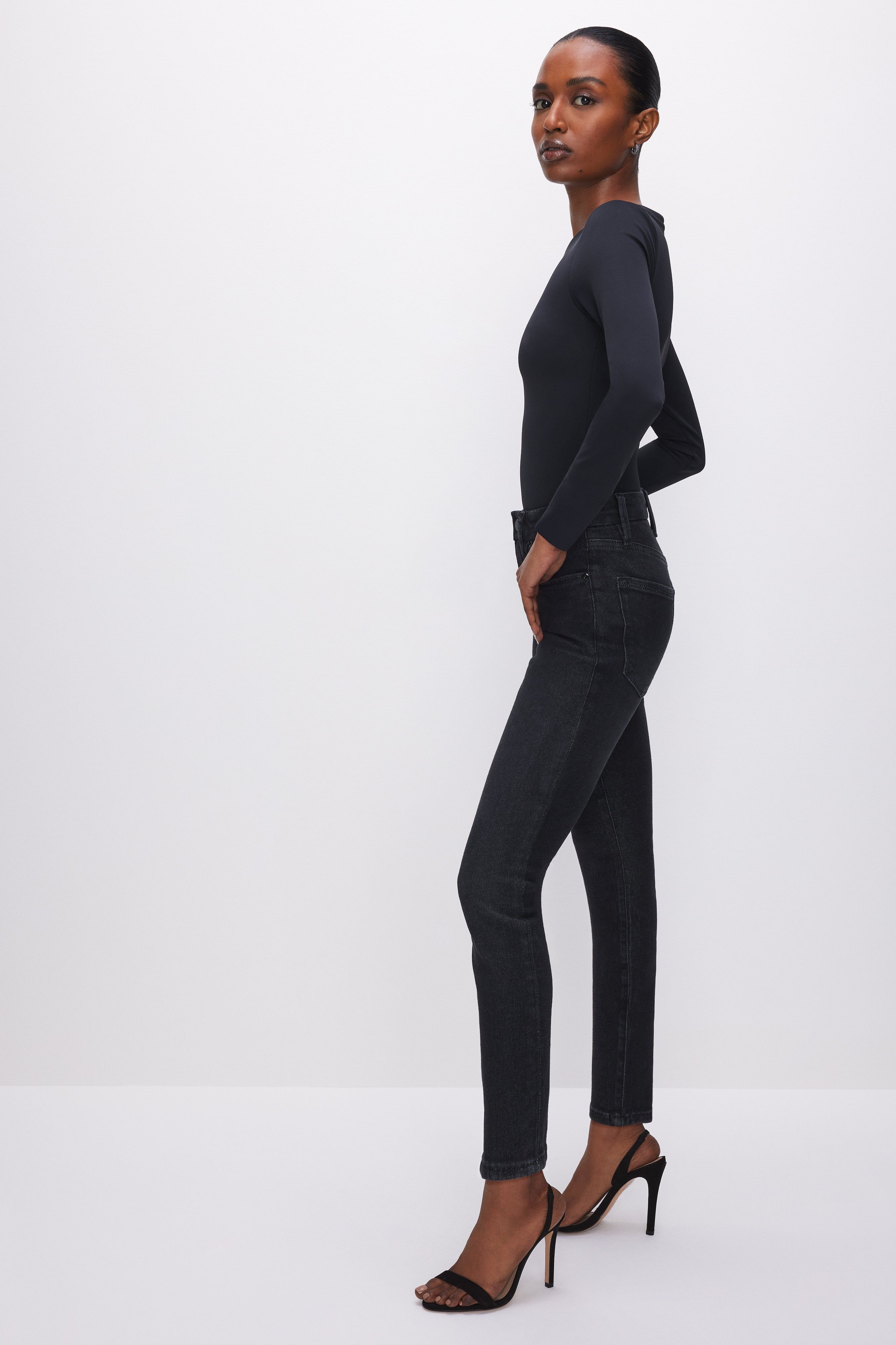 GOOD PETITE SKINNY JEANS | BLACK001 sold by Good American product image thumbnail 2