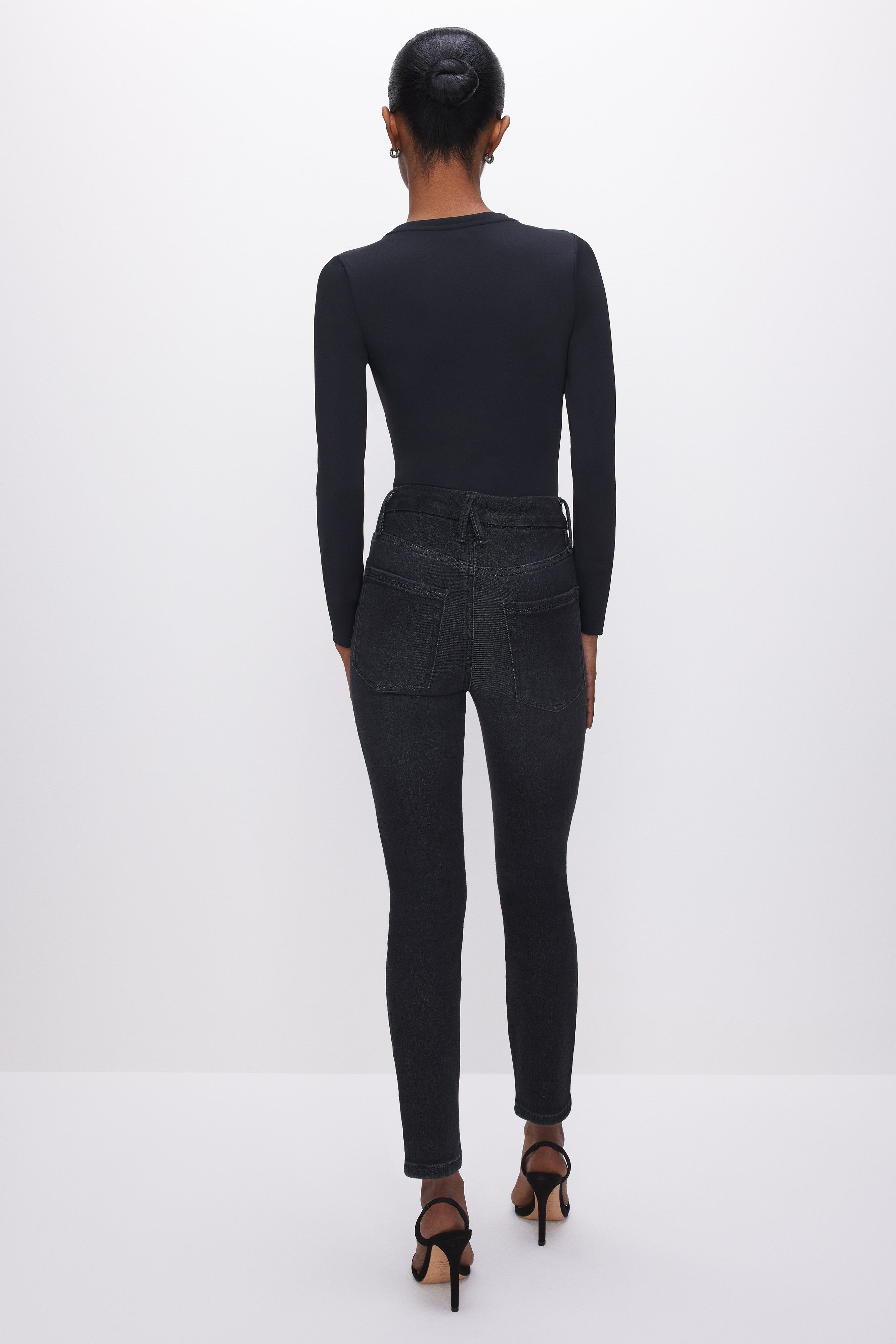 GOOD PETITE SKINNY JEANS | BLACK001 sold by Good American product image thumbnail 4