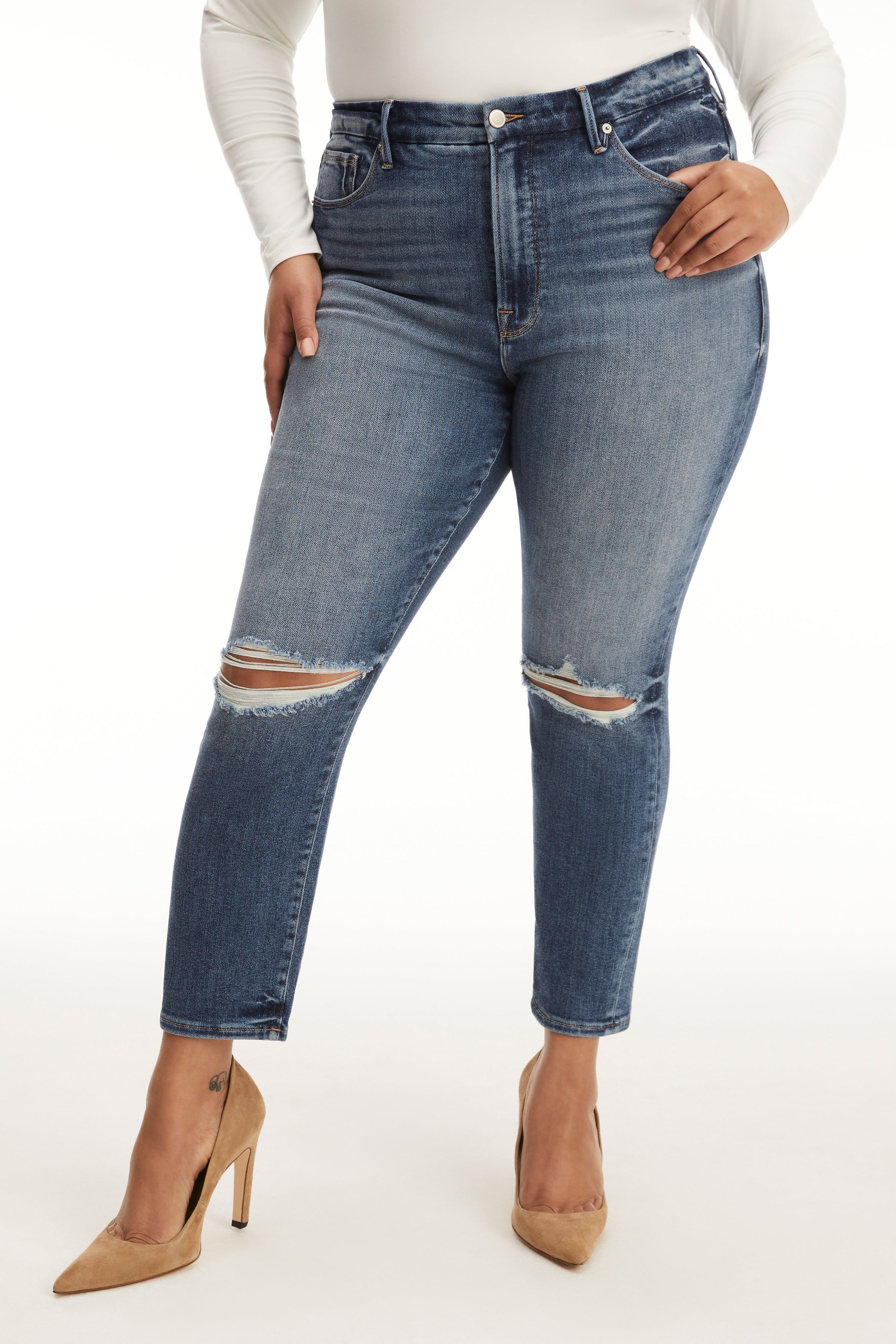 GOOD LEGS CIGARETTE JEANS | BLUE673 sold by Good American product image thumbnail 14