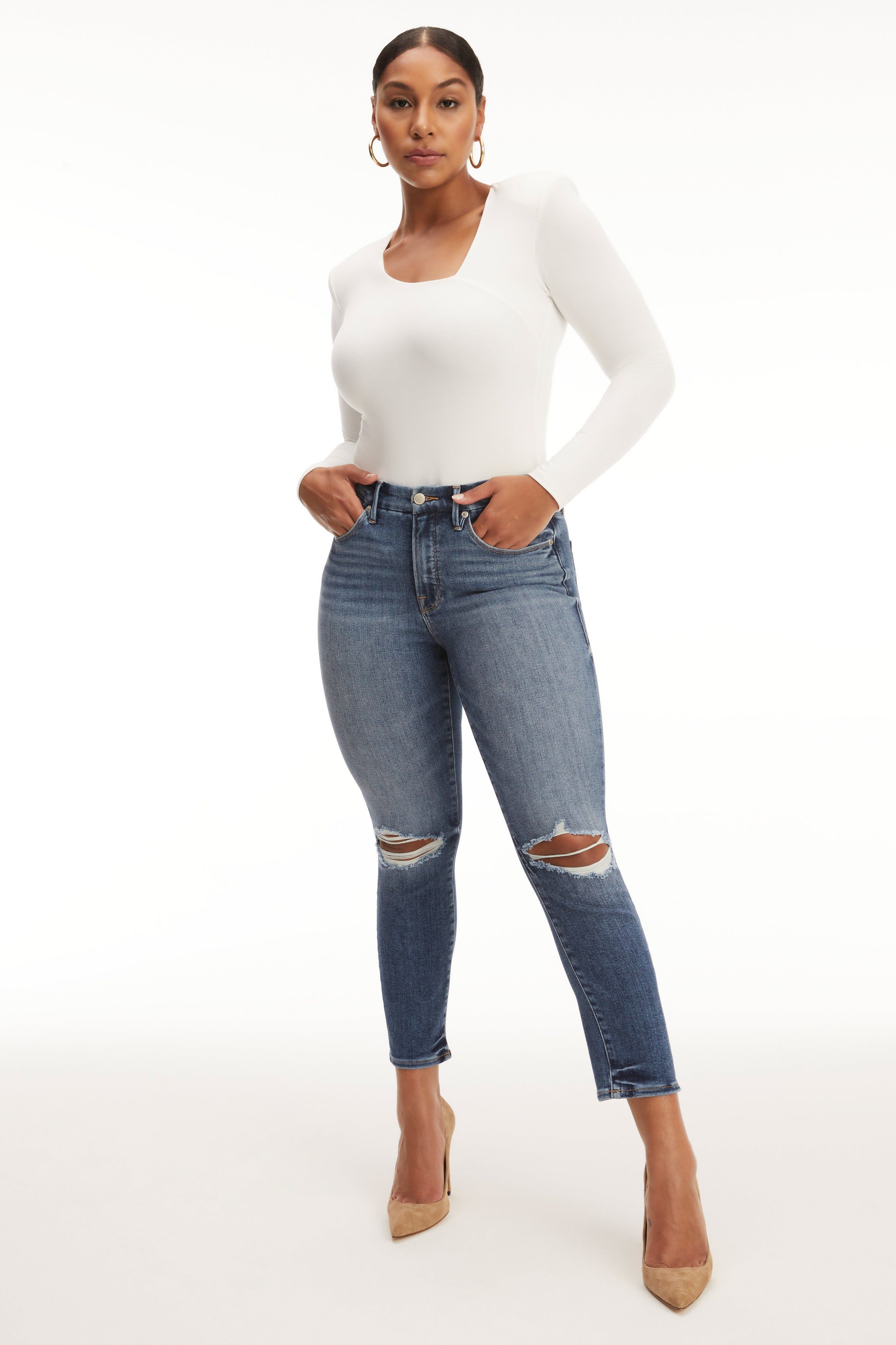 GOOD LEGS CIGARETTE JEANS | BLUE673 sold by Good American product image thumbnail 7