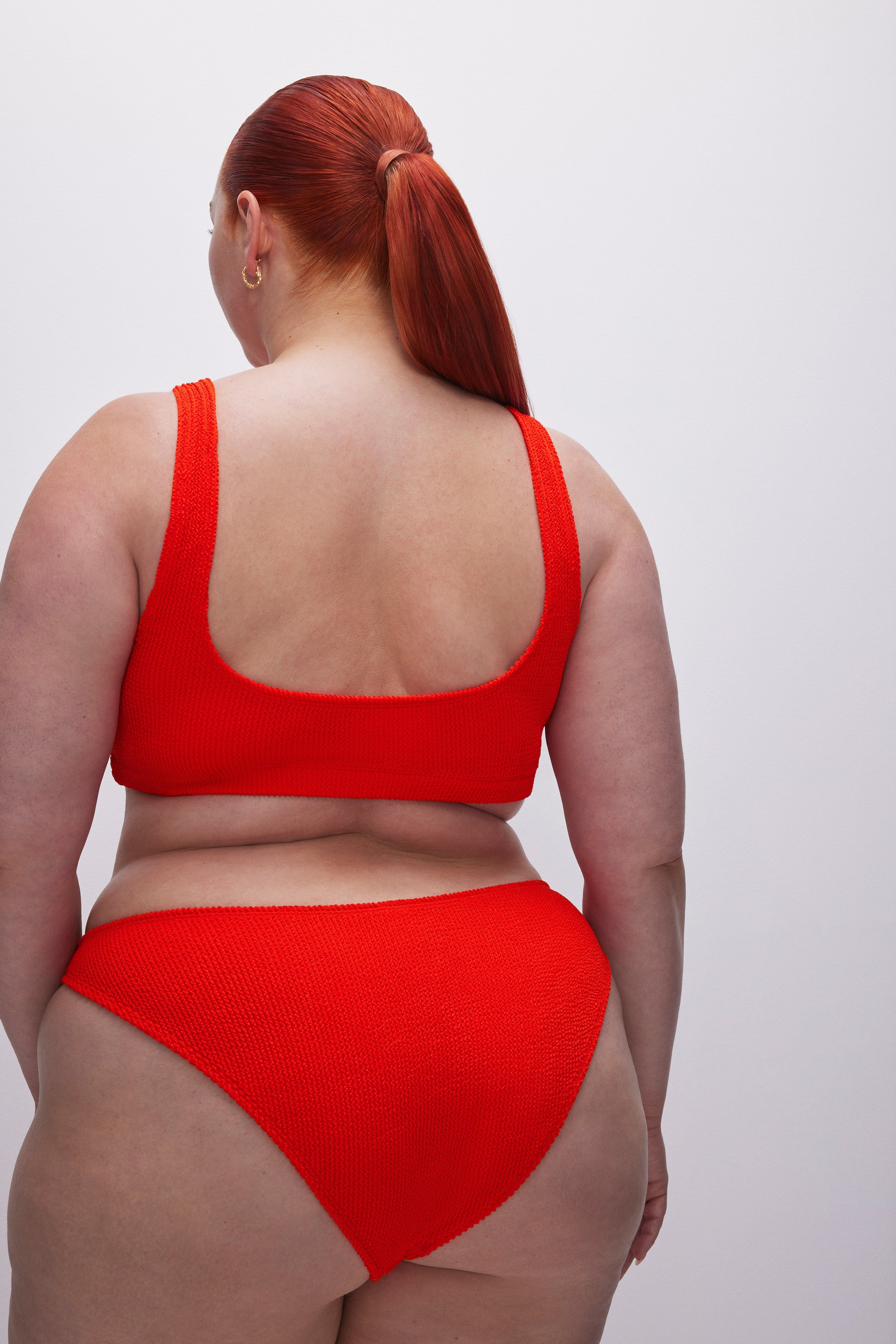 ALWAYS FITS SCOOP BIKINI TOP | BRIGHT POPPY002 sold by Good American product image thumbnail 9