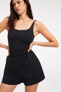 WEEKEND SHORTS | BLACK001 sold by Good American