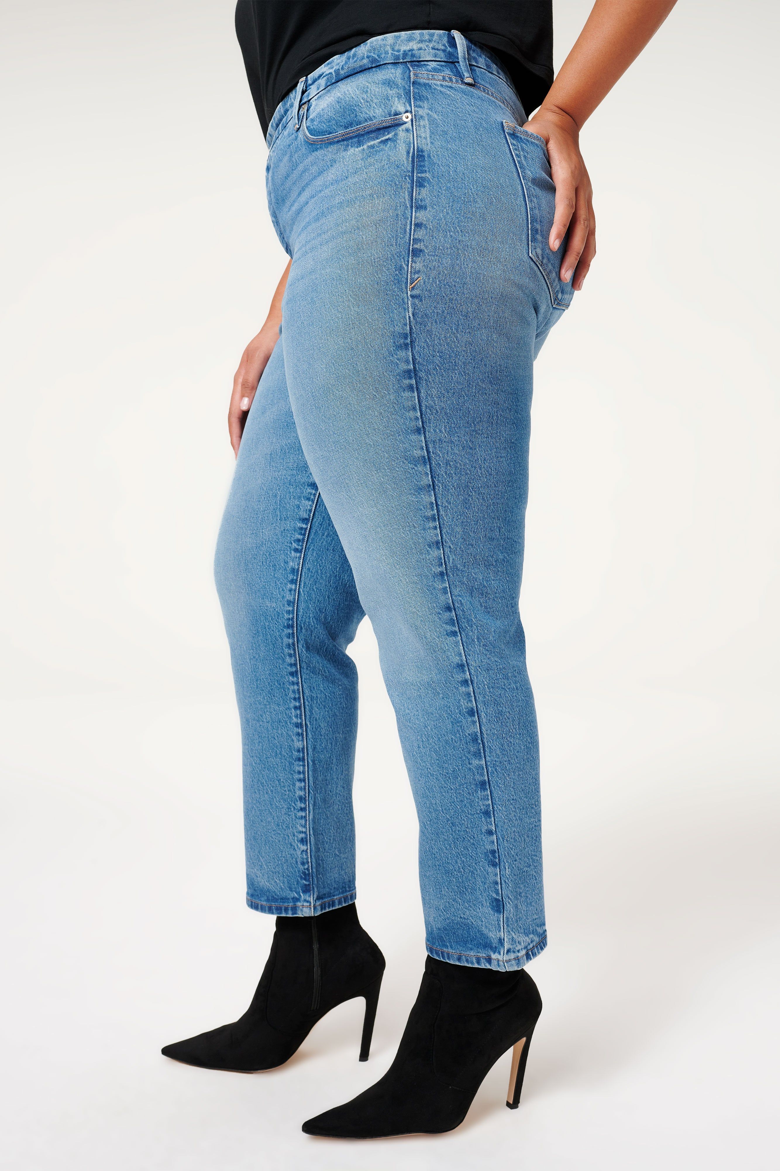 GOOD VINTAGE JEANS | BLUE942 sold by Good American product image thumbnail 8