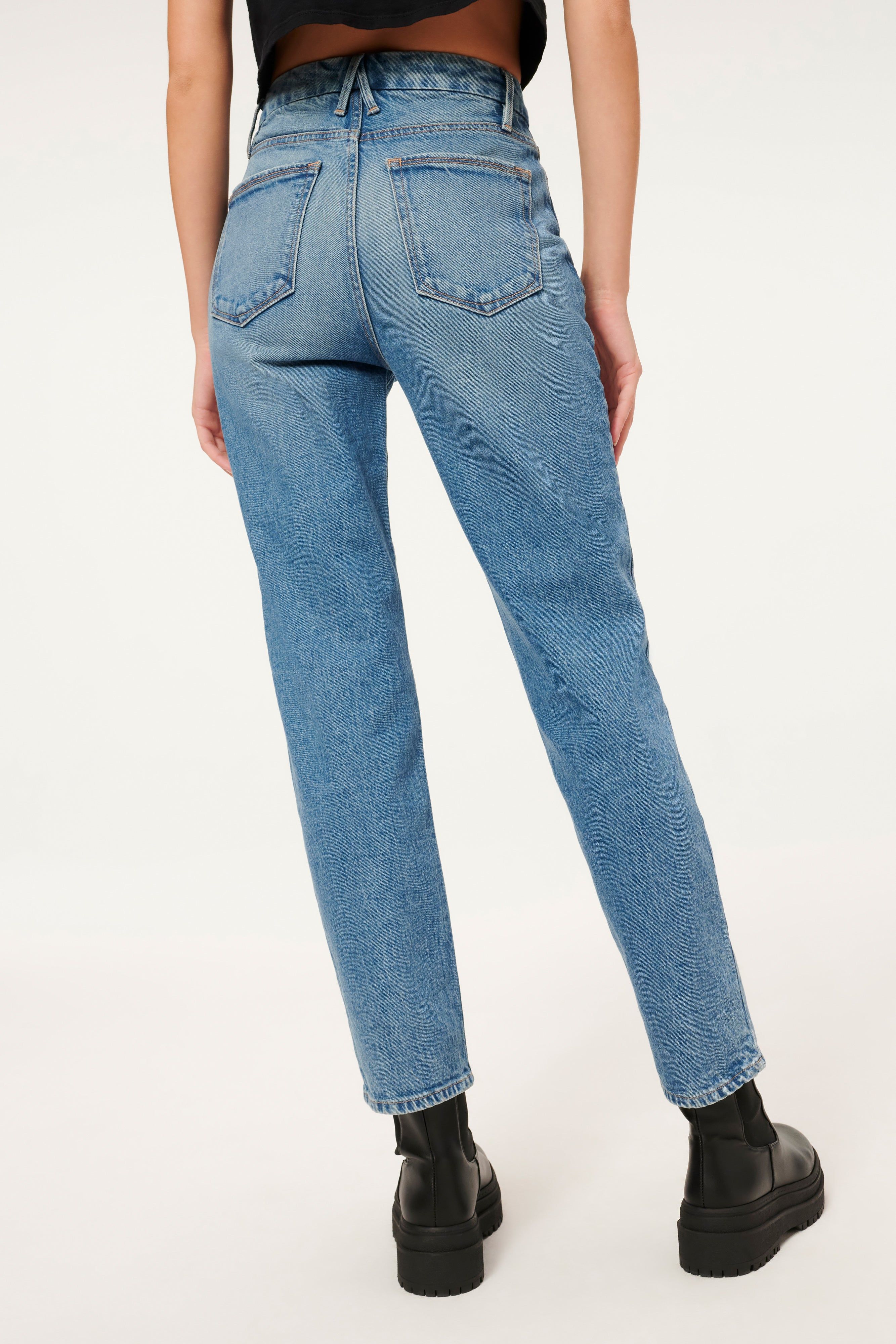 GOOD VINTAGE JEANS | BLUE942 sold by Good American product image thumbnail 5