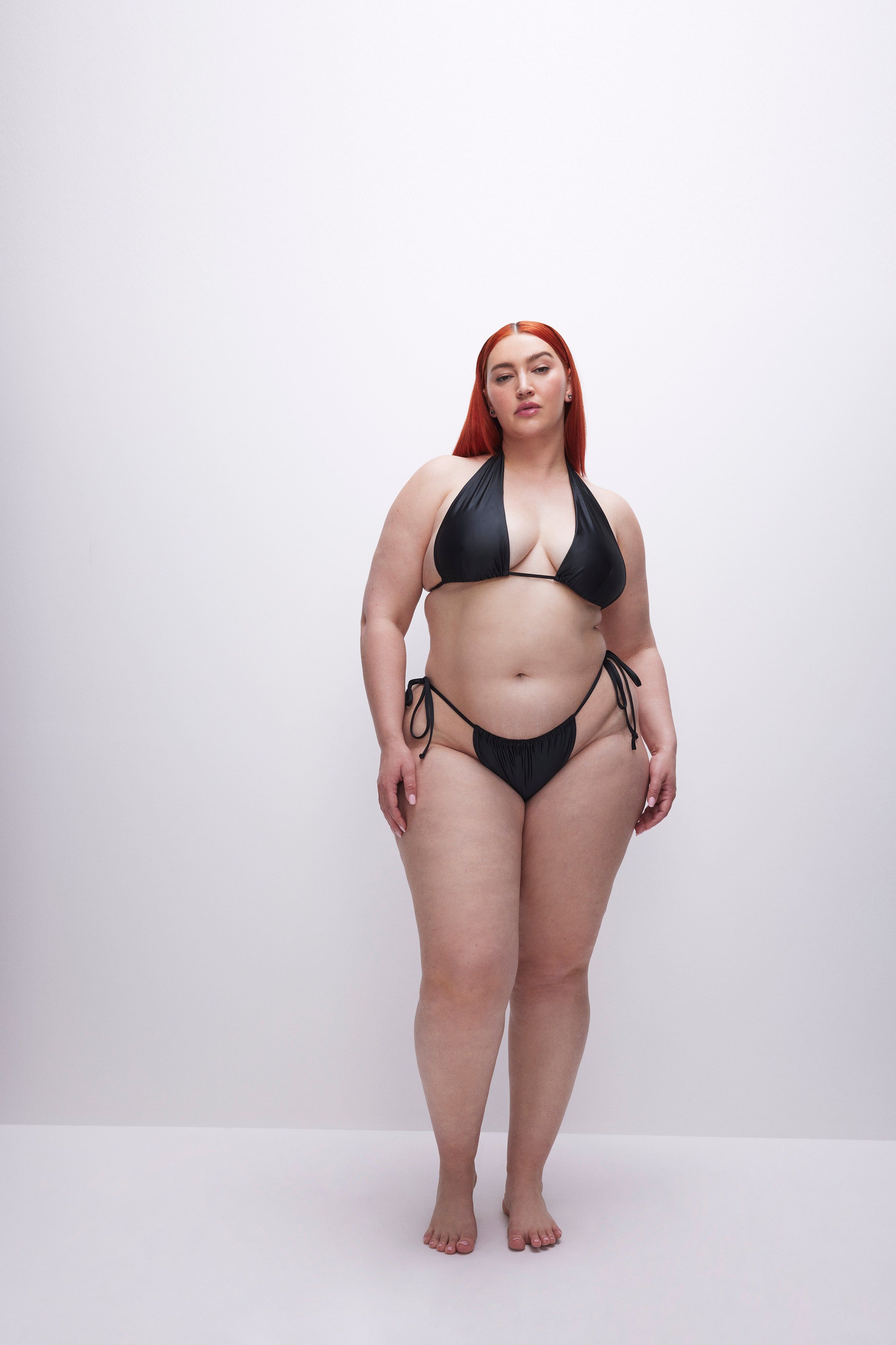 RUCHED HALTER BIKINI TOP | BLACK001 sold by Good American product image thumbnail 3