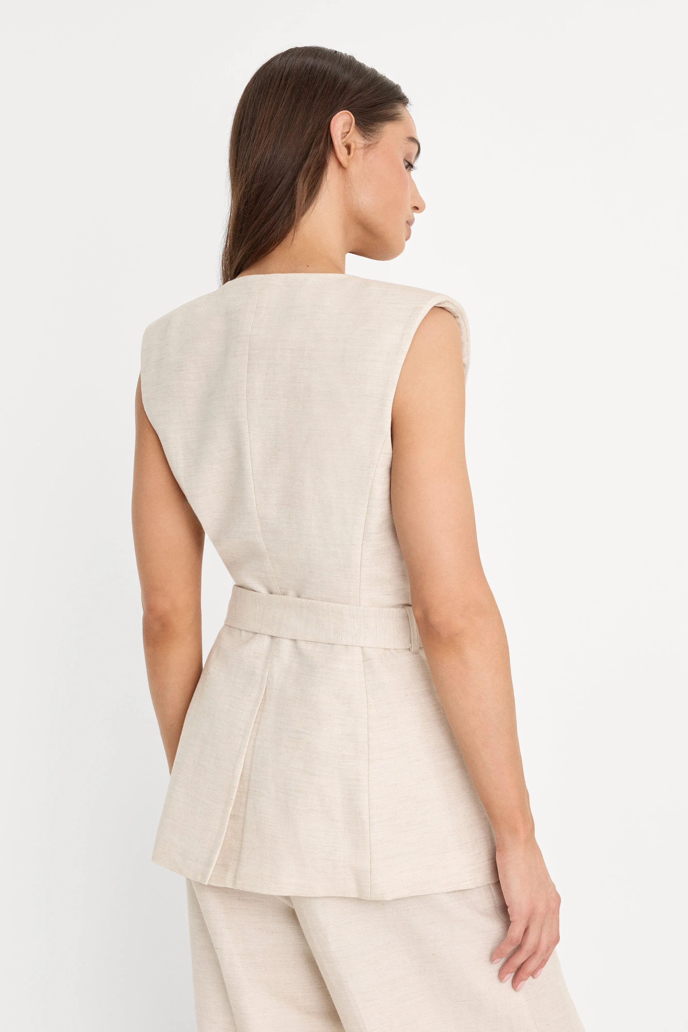 LINEN SLEEVELESS BELTED VEST | OAT sold by Good American product image thumbnail 3