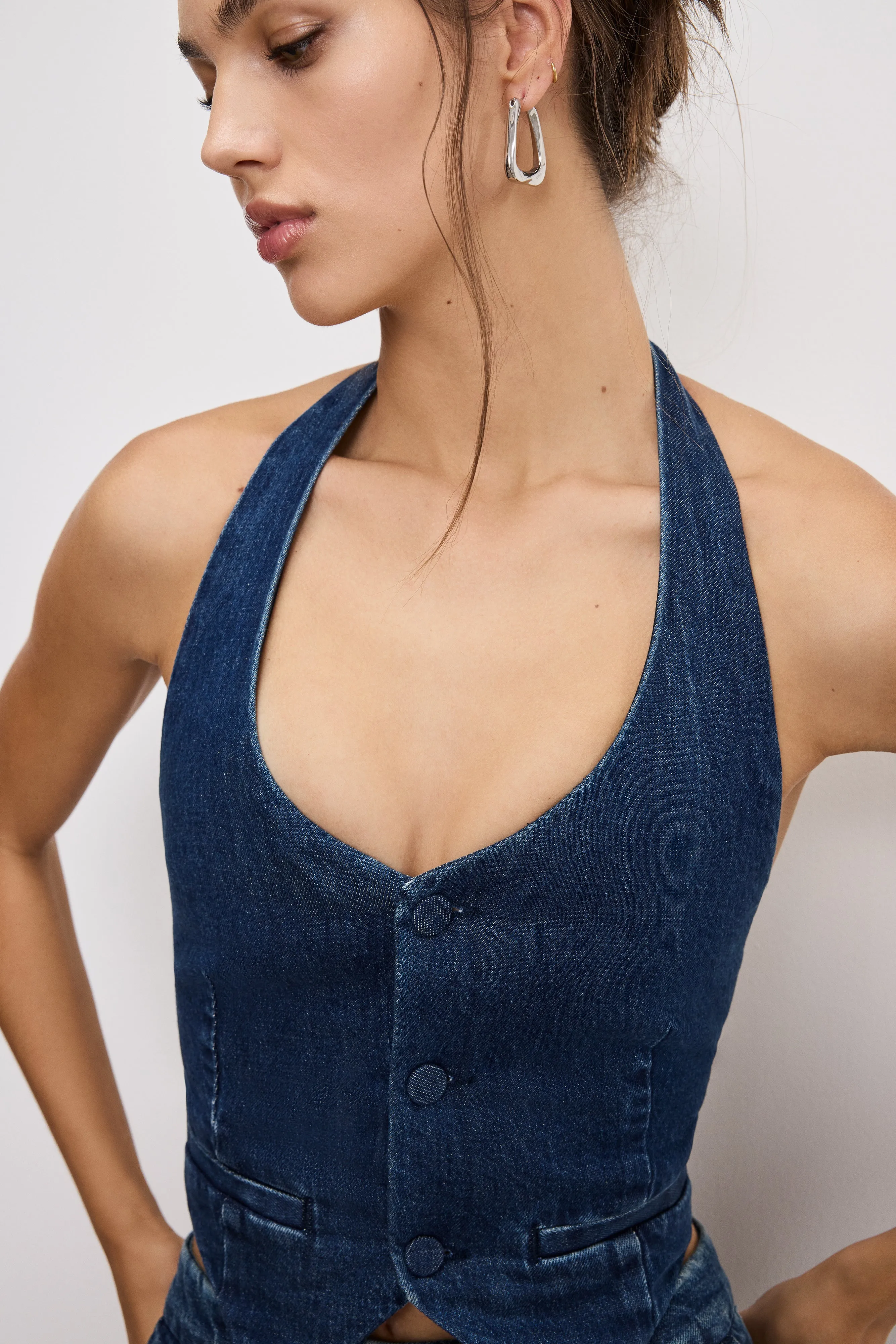 DENIM HALTER VEST | INDIGO724 sold by Good American product image thumbnail 2