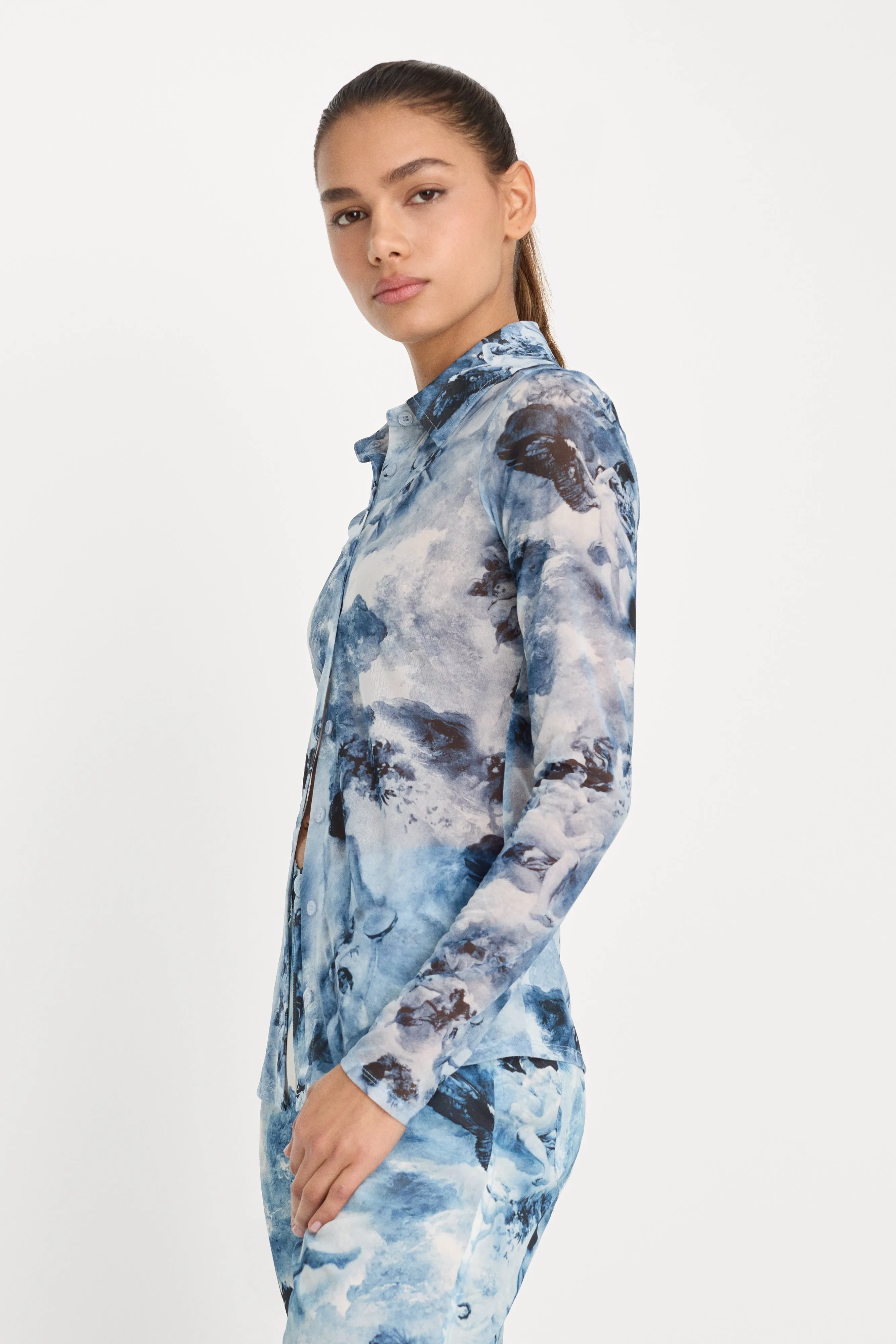 MESH BUTTON UP TOP | BLUE ANGEL PRINT sold by Good American product image thumbnail 4