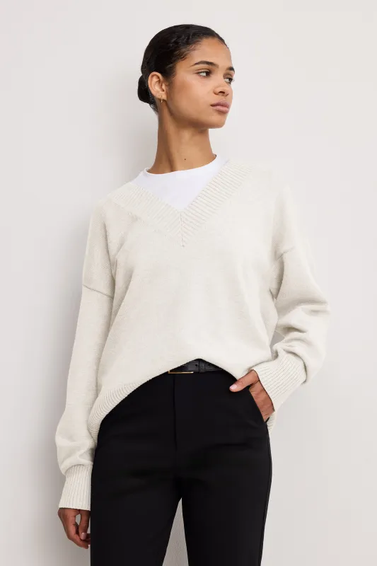 DEEP V KNIT SWEATER | VANILLA001 made by Good American