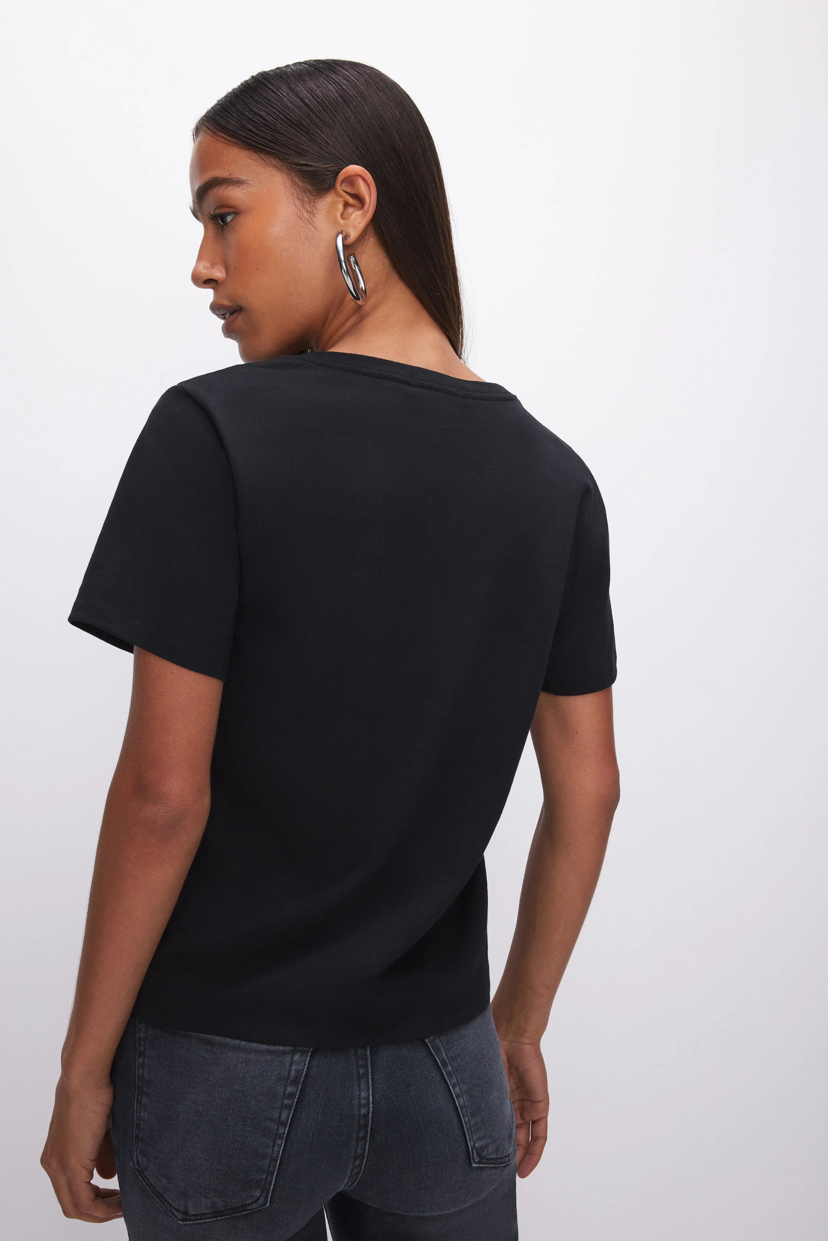 COTTON CLASSIC V-NECK TEE | BLACK001 sold by Good American product image thumbnail 4