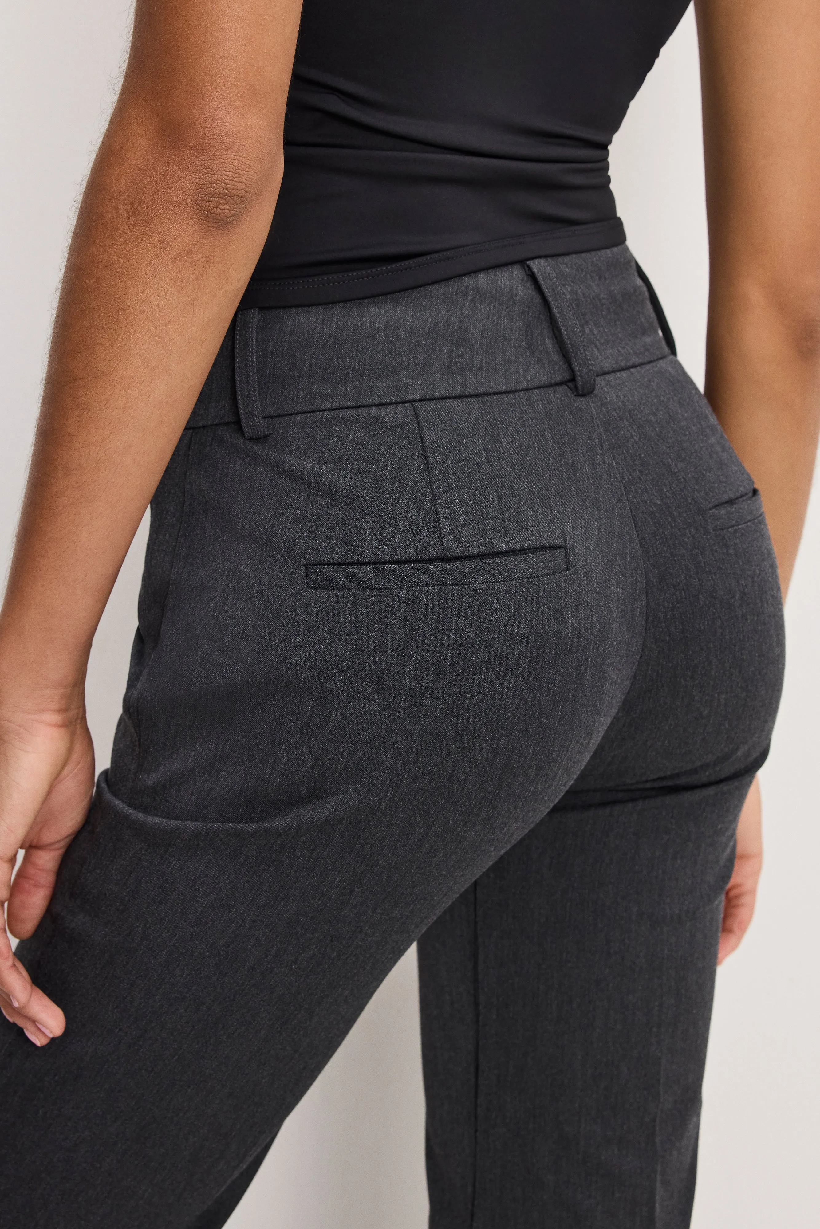ESSENTIAL SUITING FLARE TROUSERS | DARK HEATHER GRAY sold by Good American product image thumbnail 4