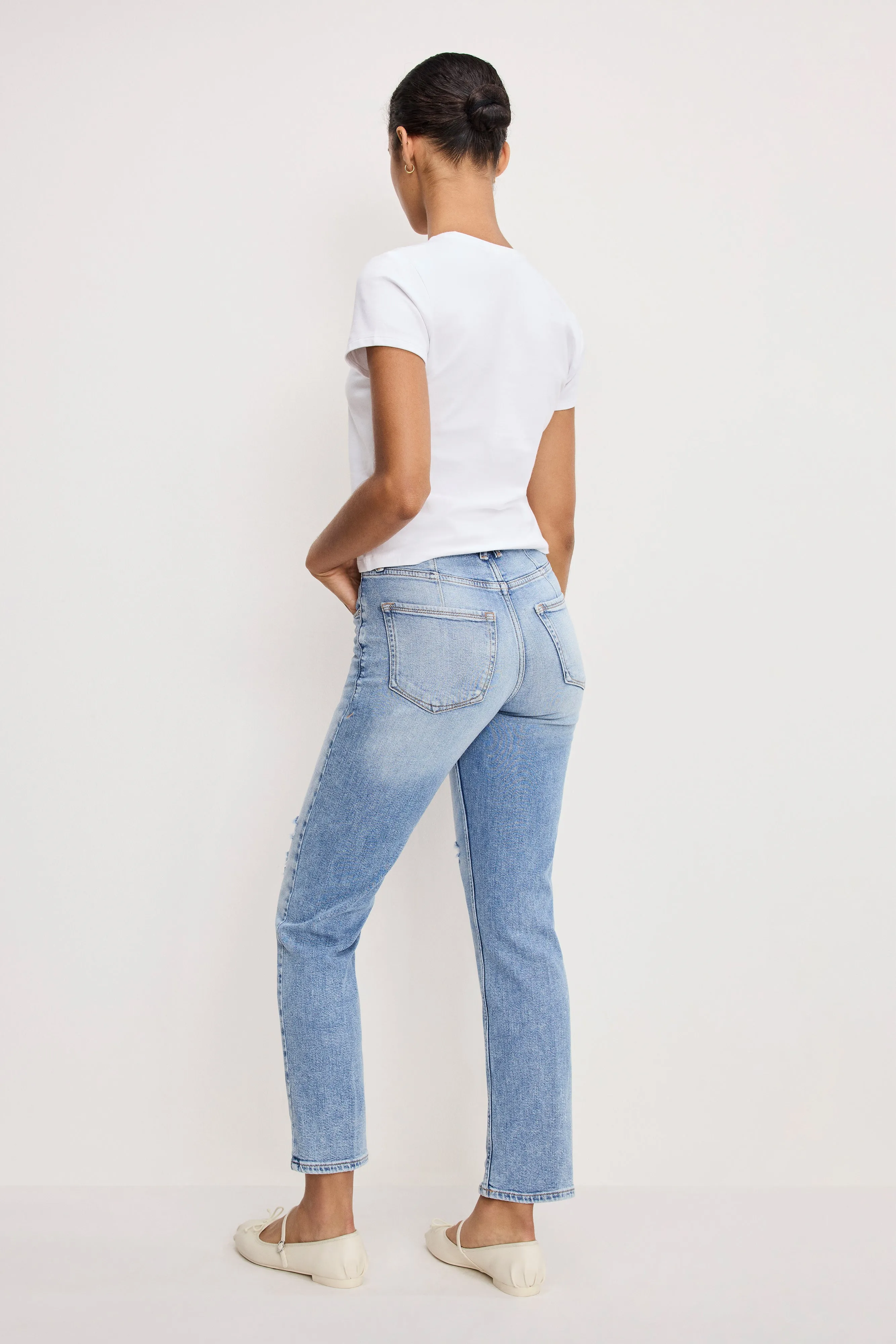 GOOD ICON STRAIGHT ANKLE JEANS | INDIGO1078 sold by Good American product image thumbnail 4