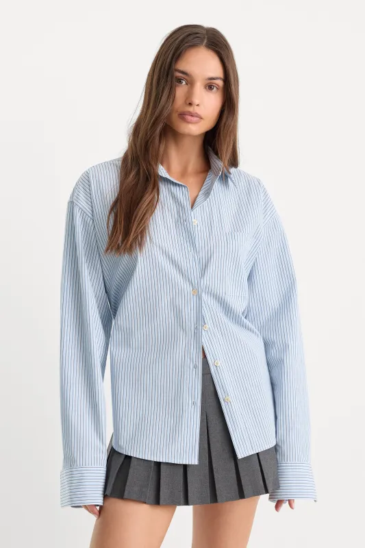 THE POPLIN EASY SHIRT | SUMMER SKY STRIPE made by Good American