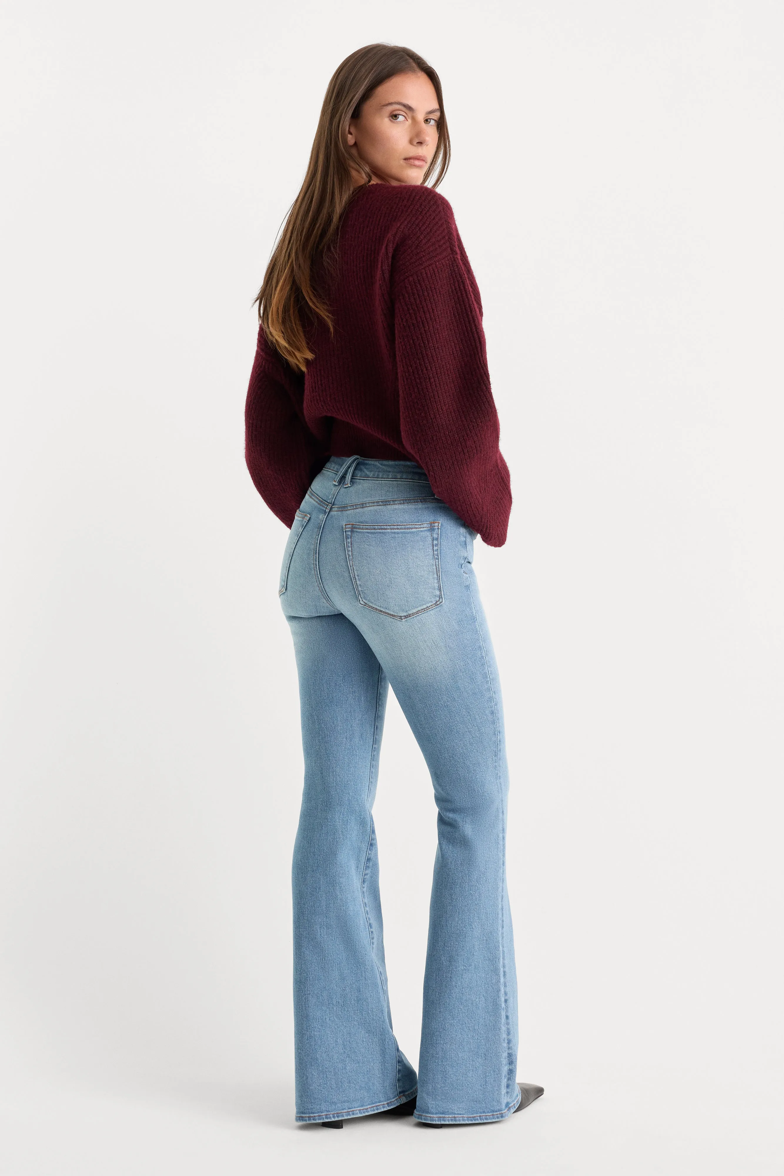 GOOD LEGS FLARE JEANS | INDIGO1290 sold by Good American product image thumbnail 5