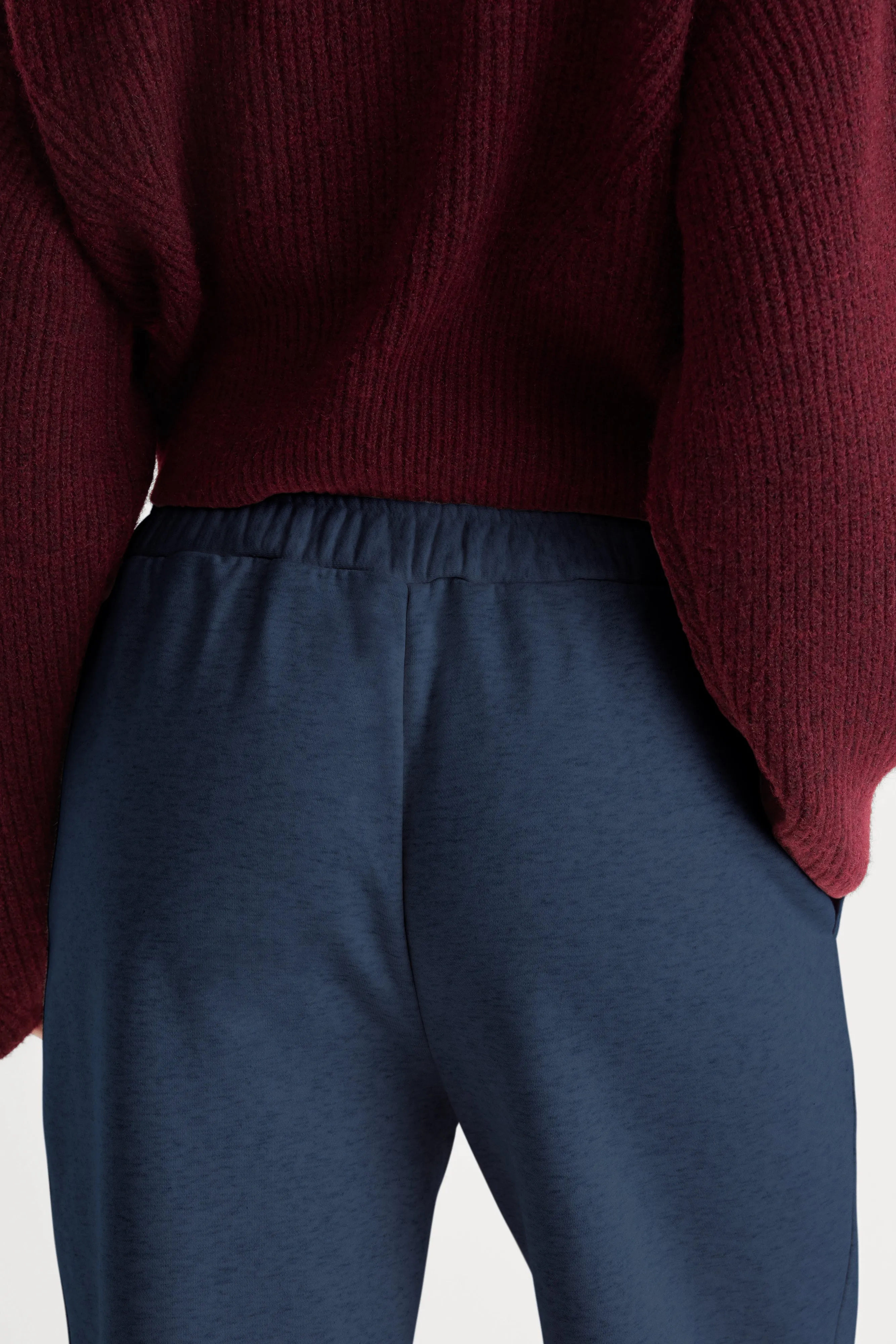 THE BRUSHED FLEECE SWEATPANT | NEW NAVY sold by Good American product image thumbnail 5