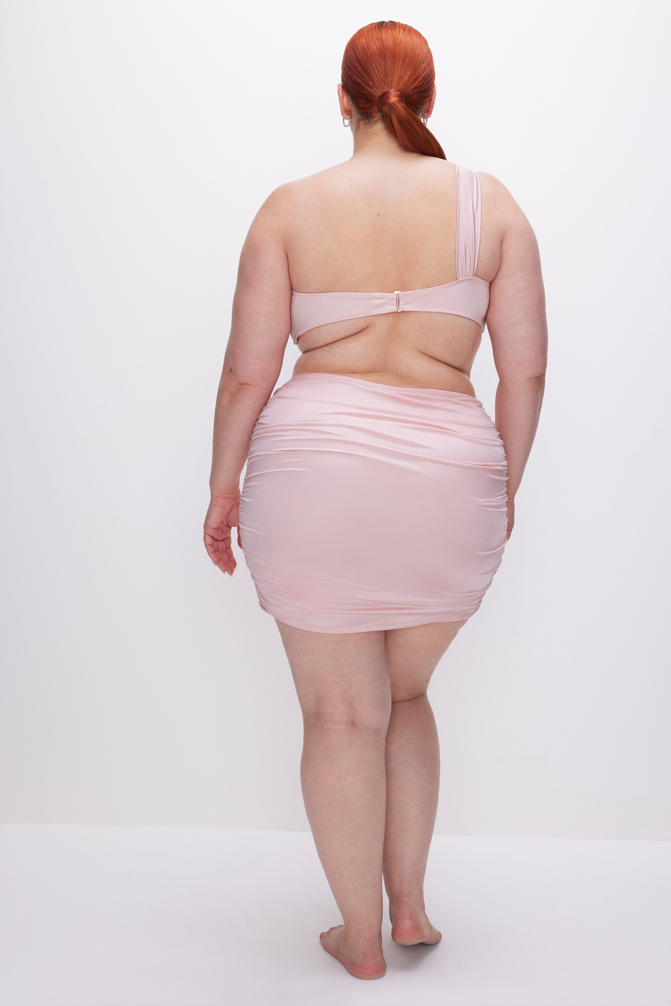 SATIN RUCHED MINI SKIRT | BUBBLE PINK003 sold by Good American product image thumbnail 9