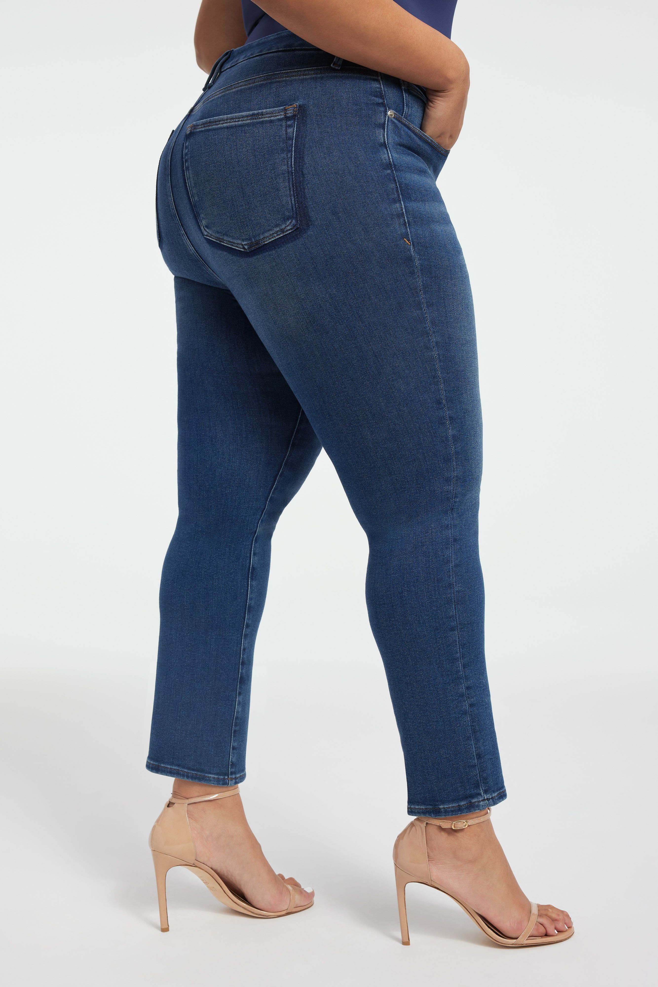 GOOD LEGS STRAIGHT JEANS| INDIGO332 sold by Good American product image thumbnail 9