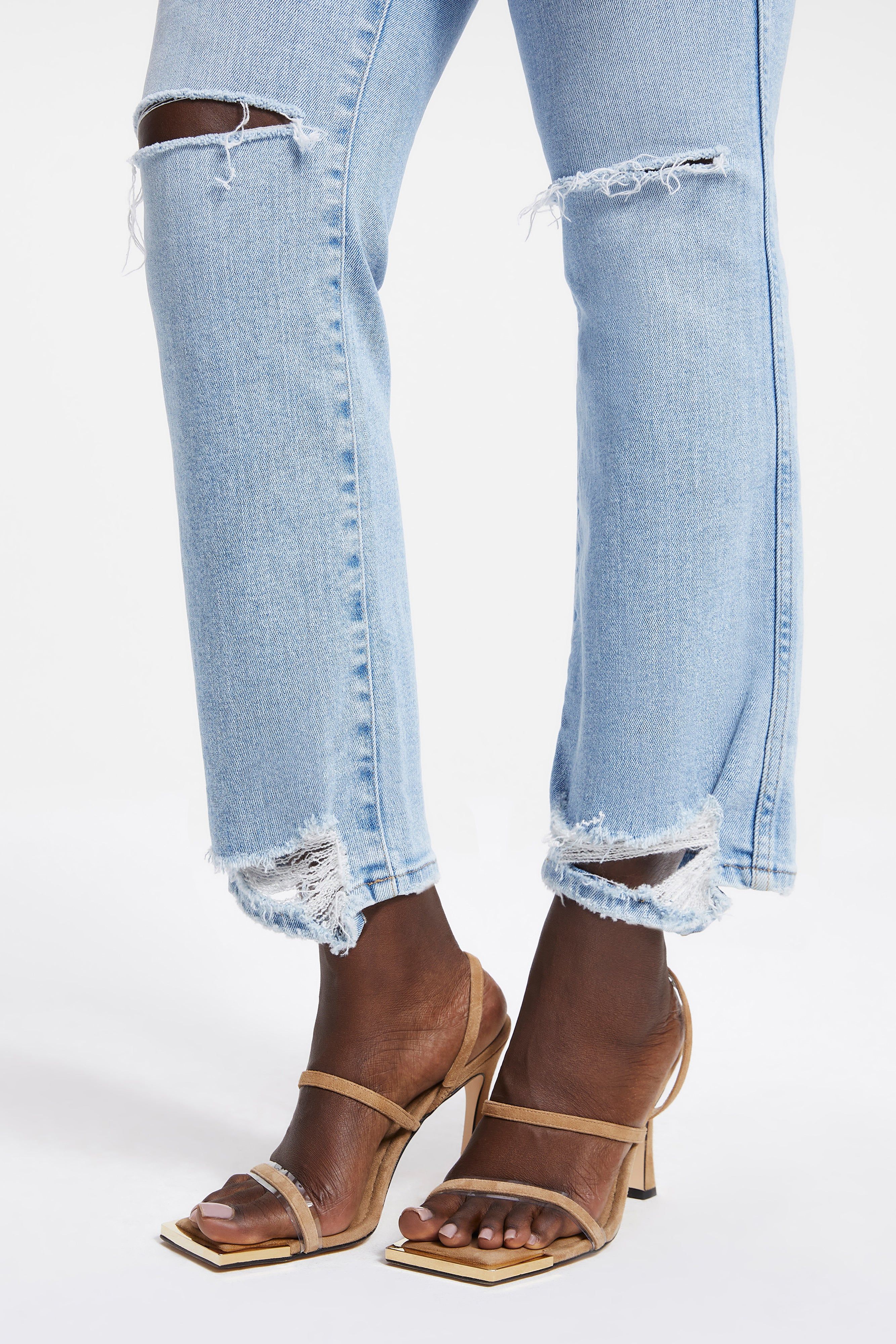 GOOD CURVE STRAIGHT JEANS | INDIGO035 sold by Good American product image thumbnail 6