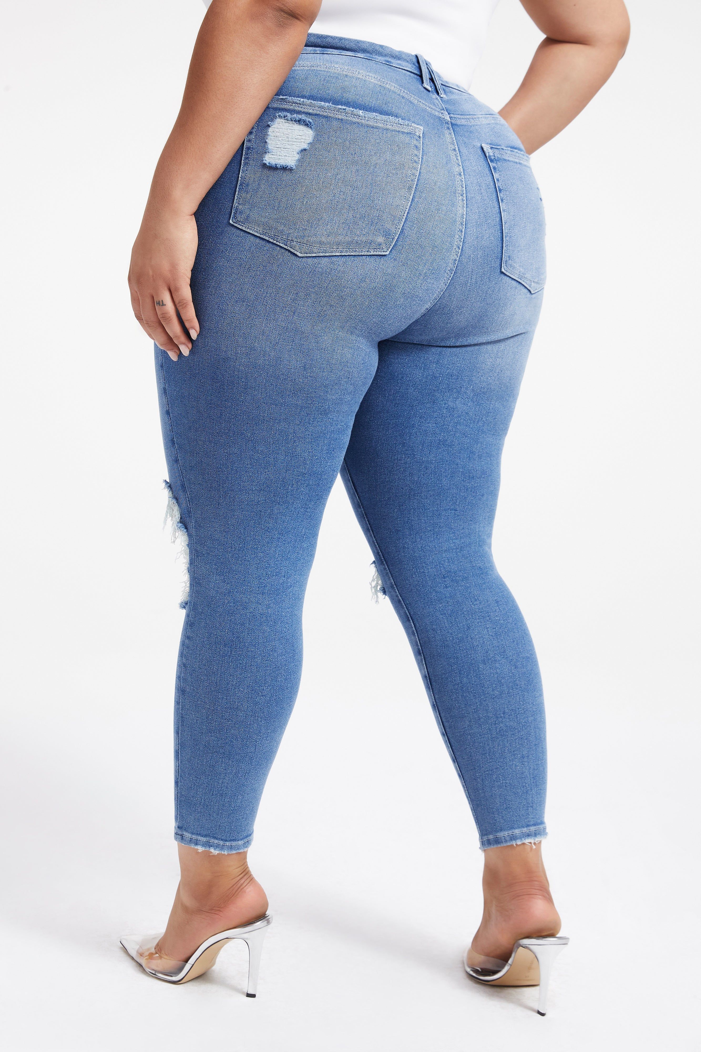 GOOD LEGS CROPPED JEANS | INDIGO230 sold by Good American product image thumbnail 11