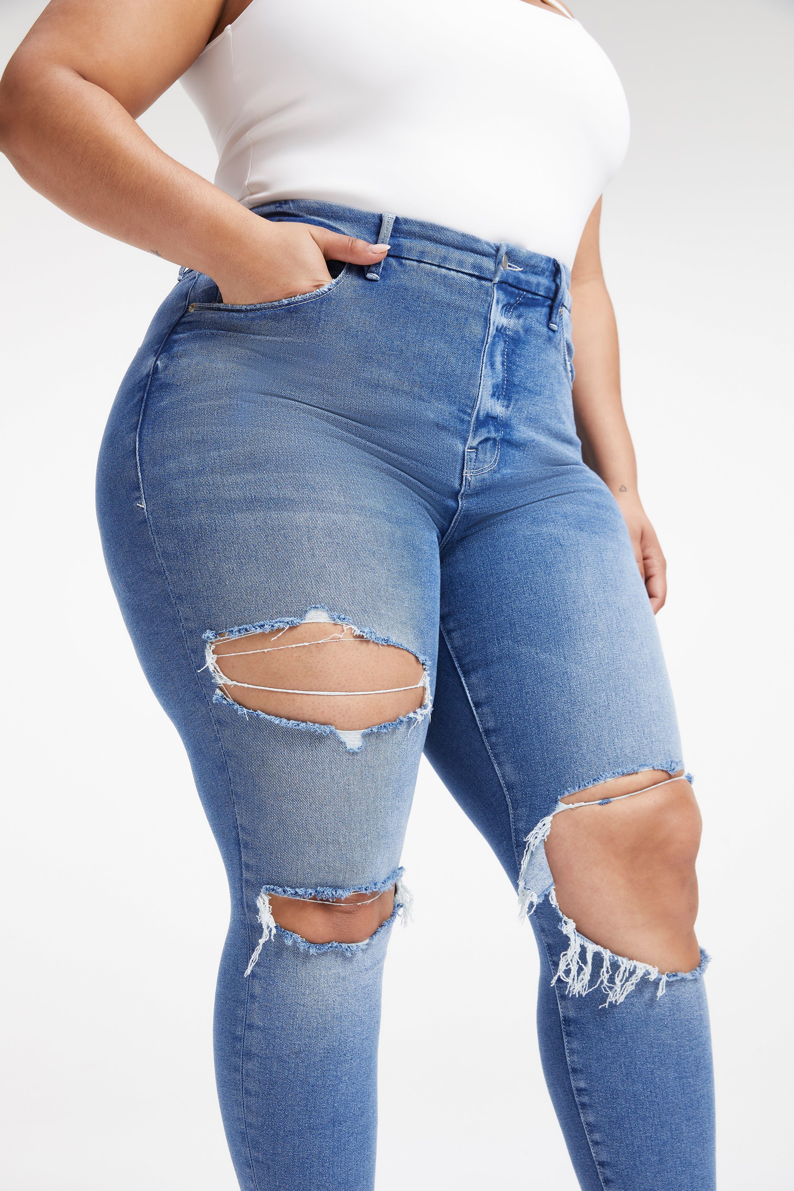 GOOD LEGS CROPPED JEANS | INDIGO230 sold by Good American product image thumbnail 13