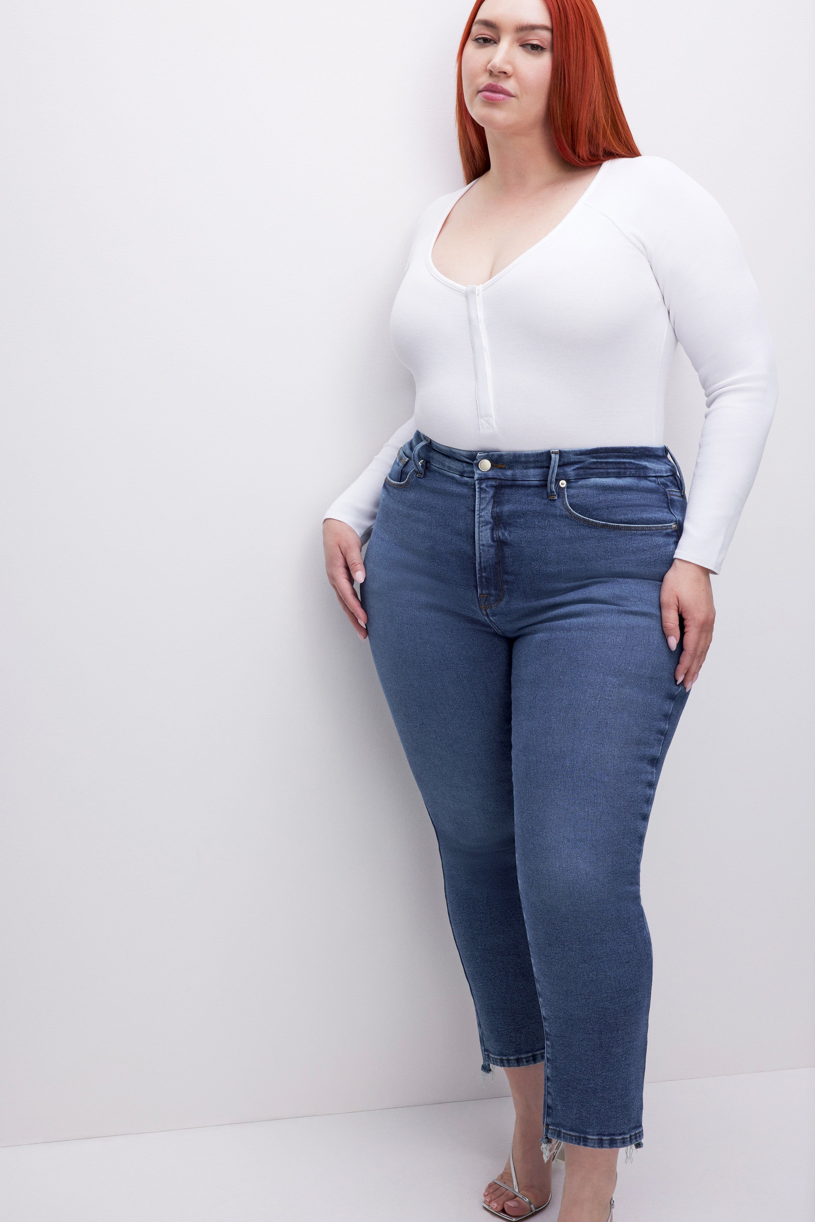 GOOD LEGS STRAIGHT JEANS | INDIGO394 sold by Good American product image thumbnail 6