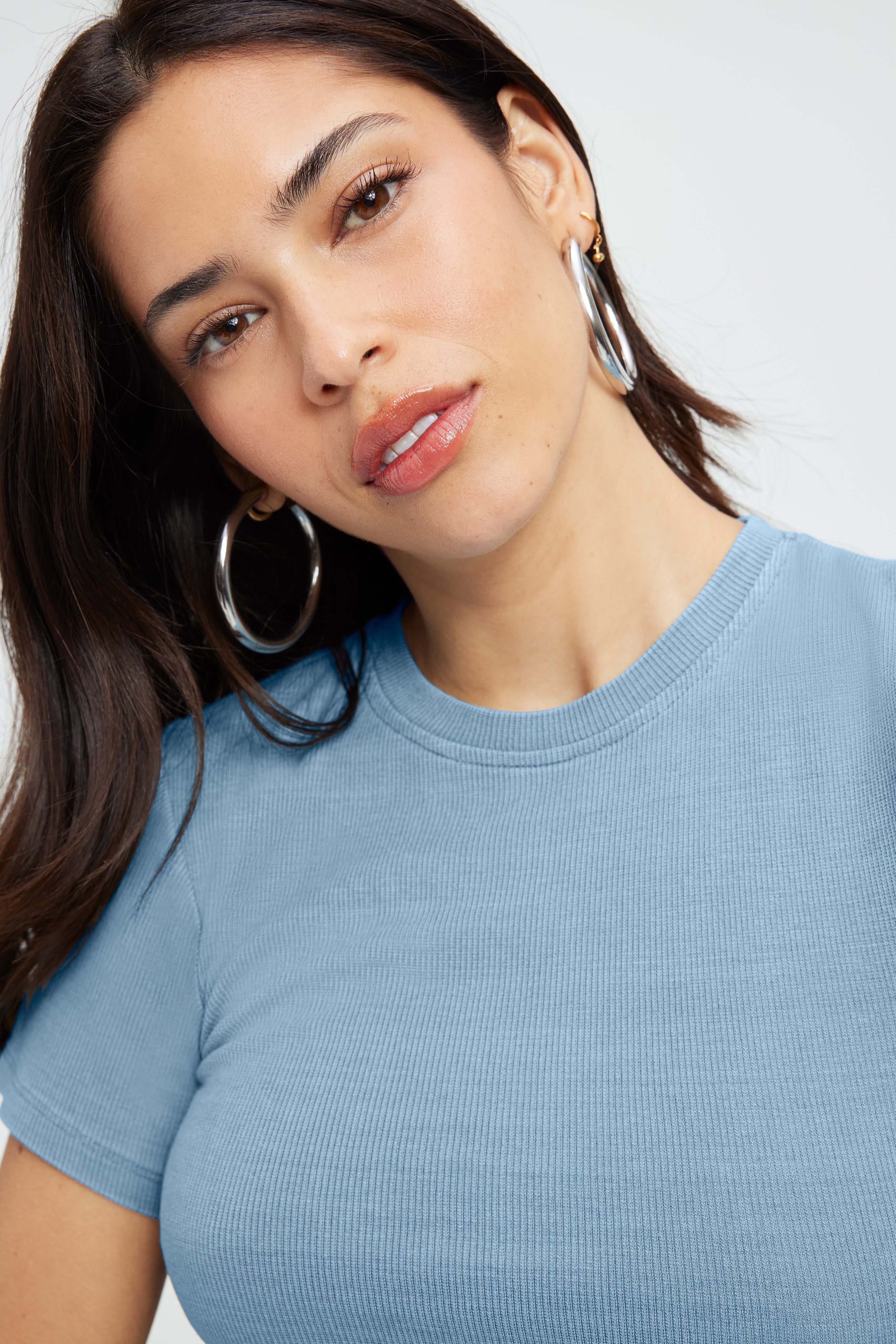 JEANIUS FITTED TEE | INDIGO376 sold by Good American product image thumbnail 9