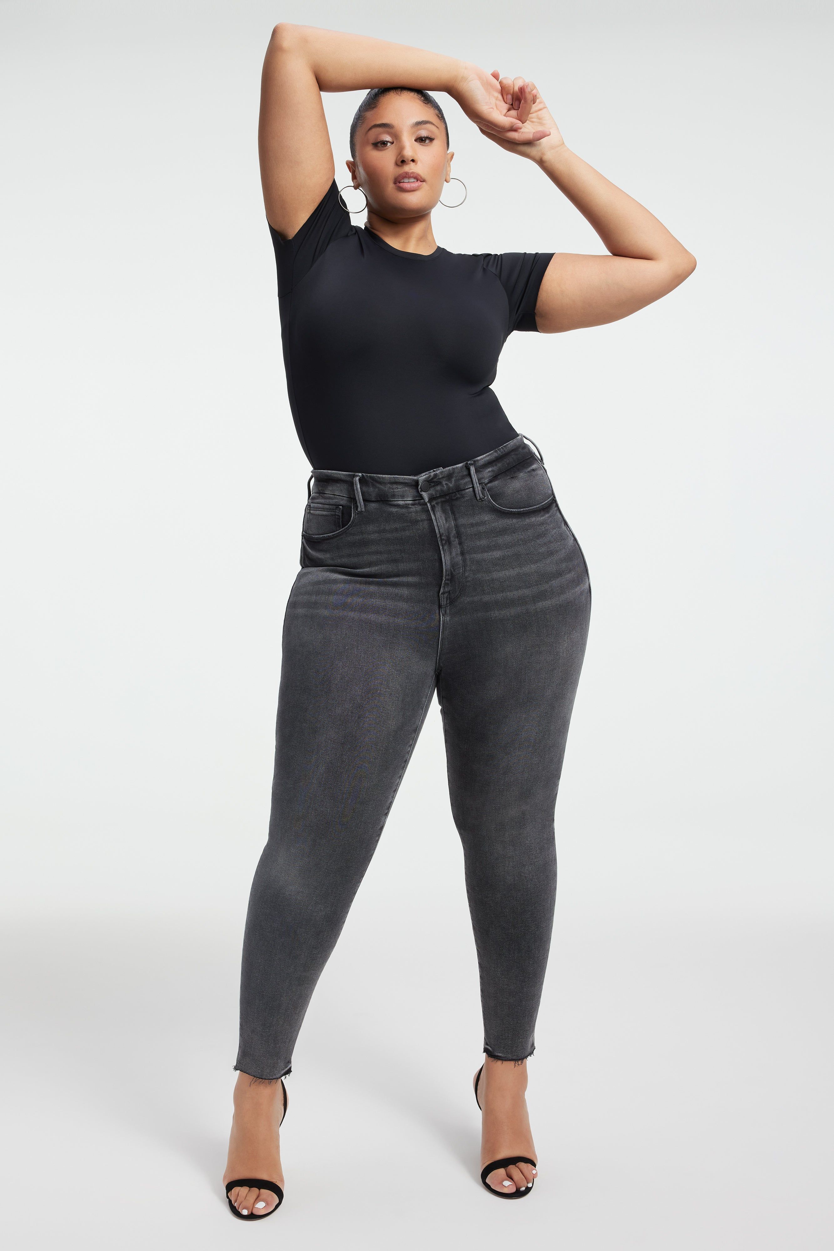 GOOD LEGS CROPPED JEANS| BLACK215 sold by Good American product image thumbnail 6