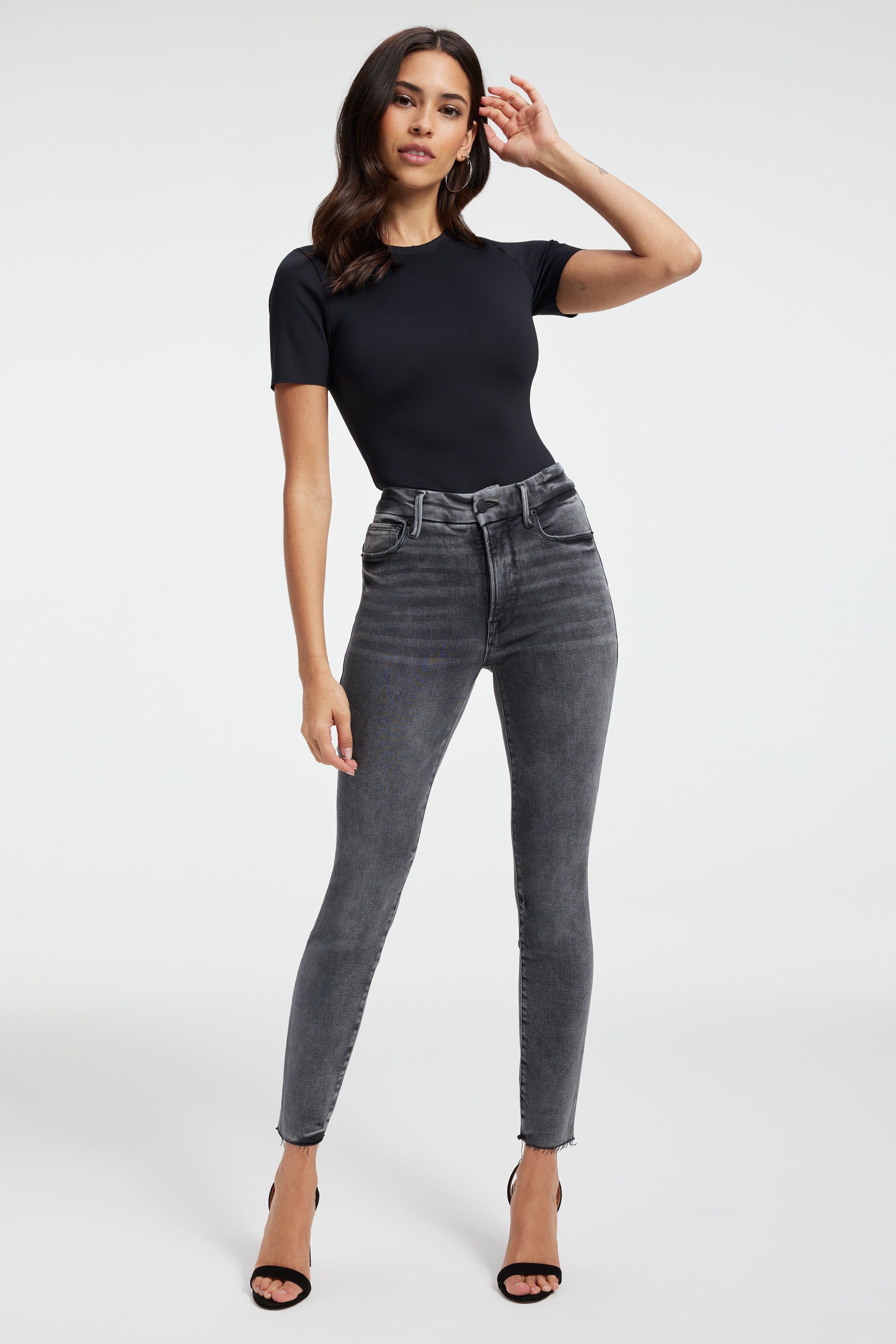GOOD LEGS CROPPED JEANS| BLACK215 sold by Good American