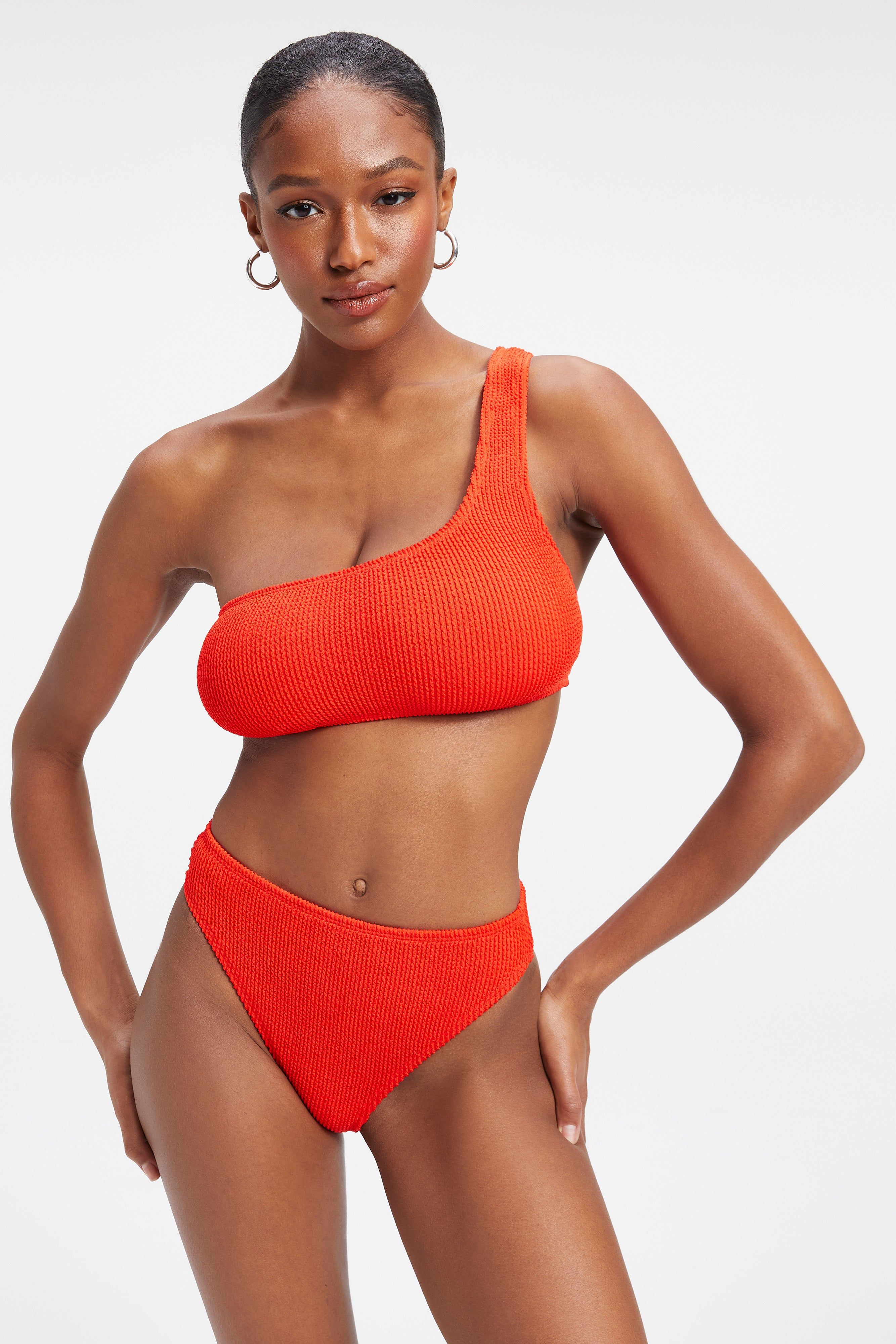 ALWAYS FITS SHOULDER BIKINI TOP | BRIGHT POPPY002 sold by Good American product image thumbnail 8