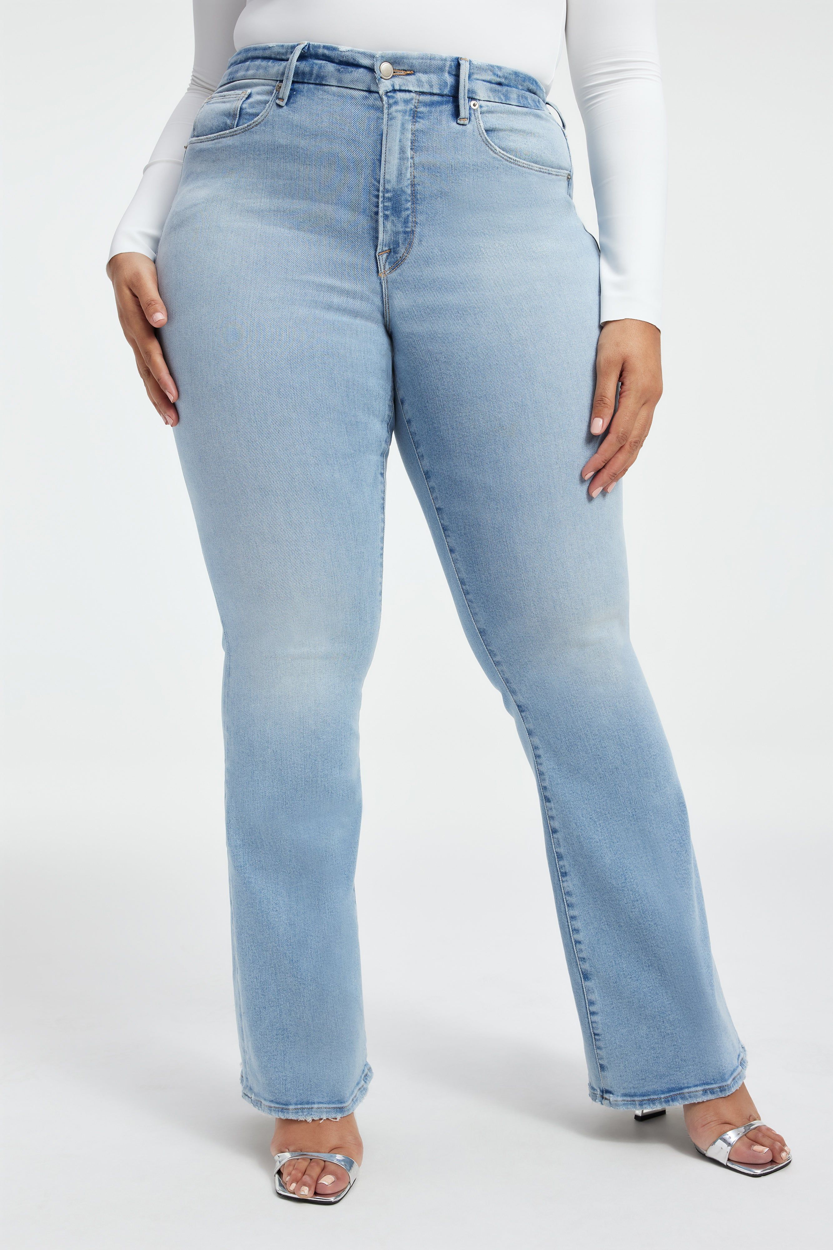 GOOD LEGS FLARE JEANS | INDIGO390 sold by Good American product image thumbnail 8