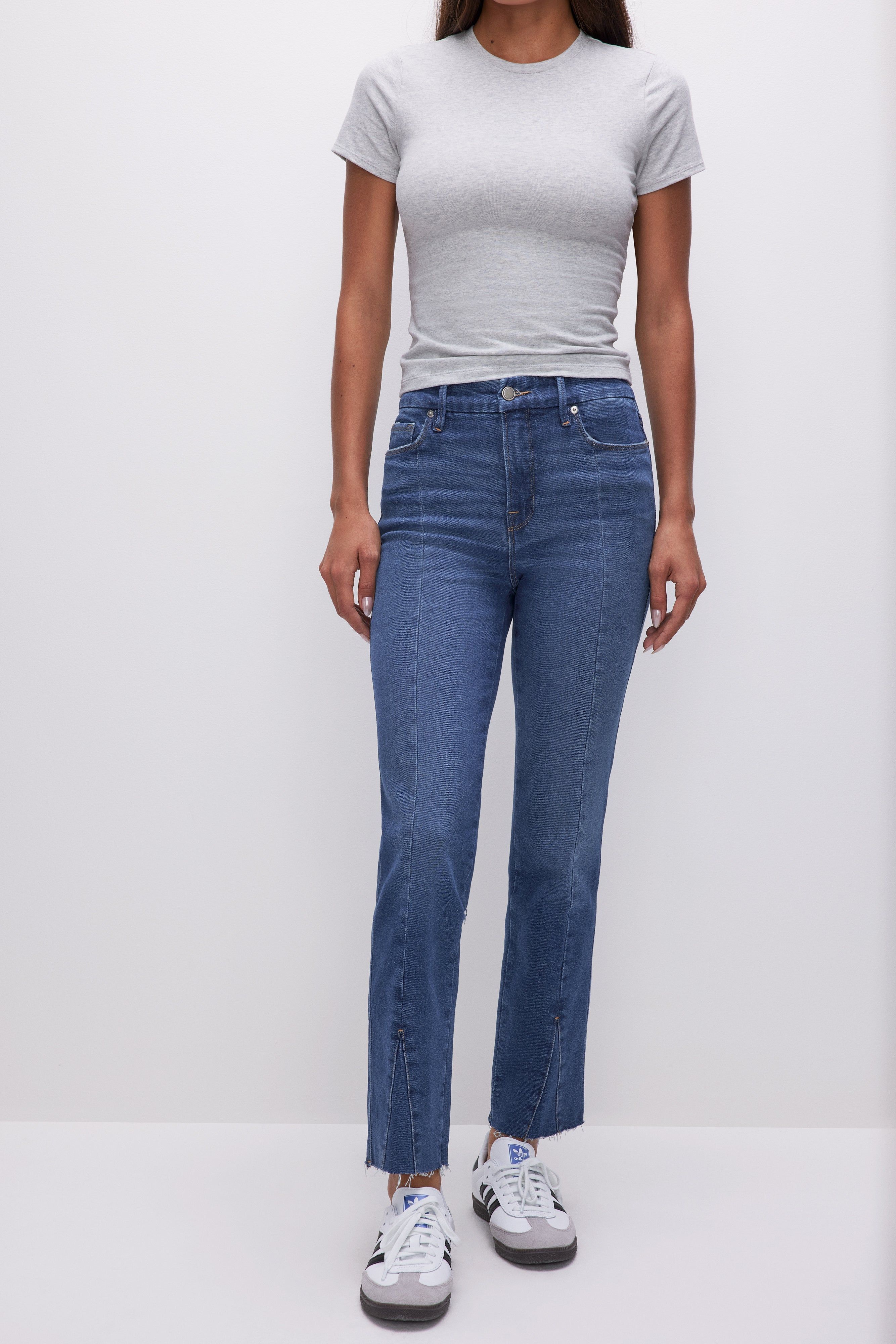 GOOD CURVE STRAIGHT JEANS | INDIGO461 sold by Good American product image thumbnail 3