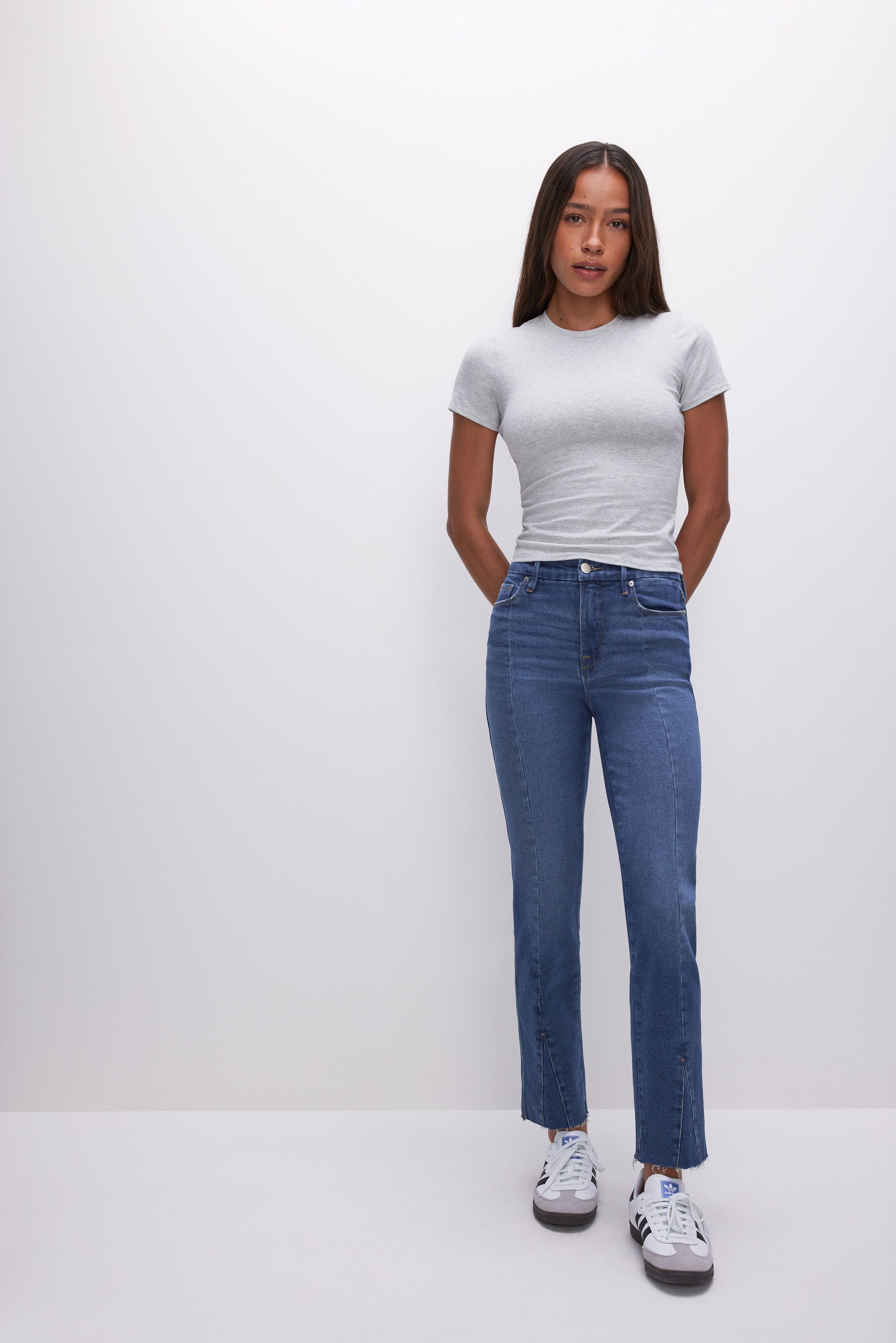 GOOD CURVE STRAIGHT JEANS | INDIGO461 sold by Good American product image thumbnail 2