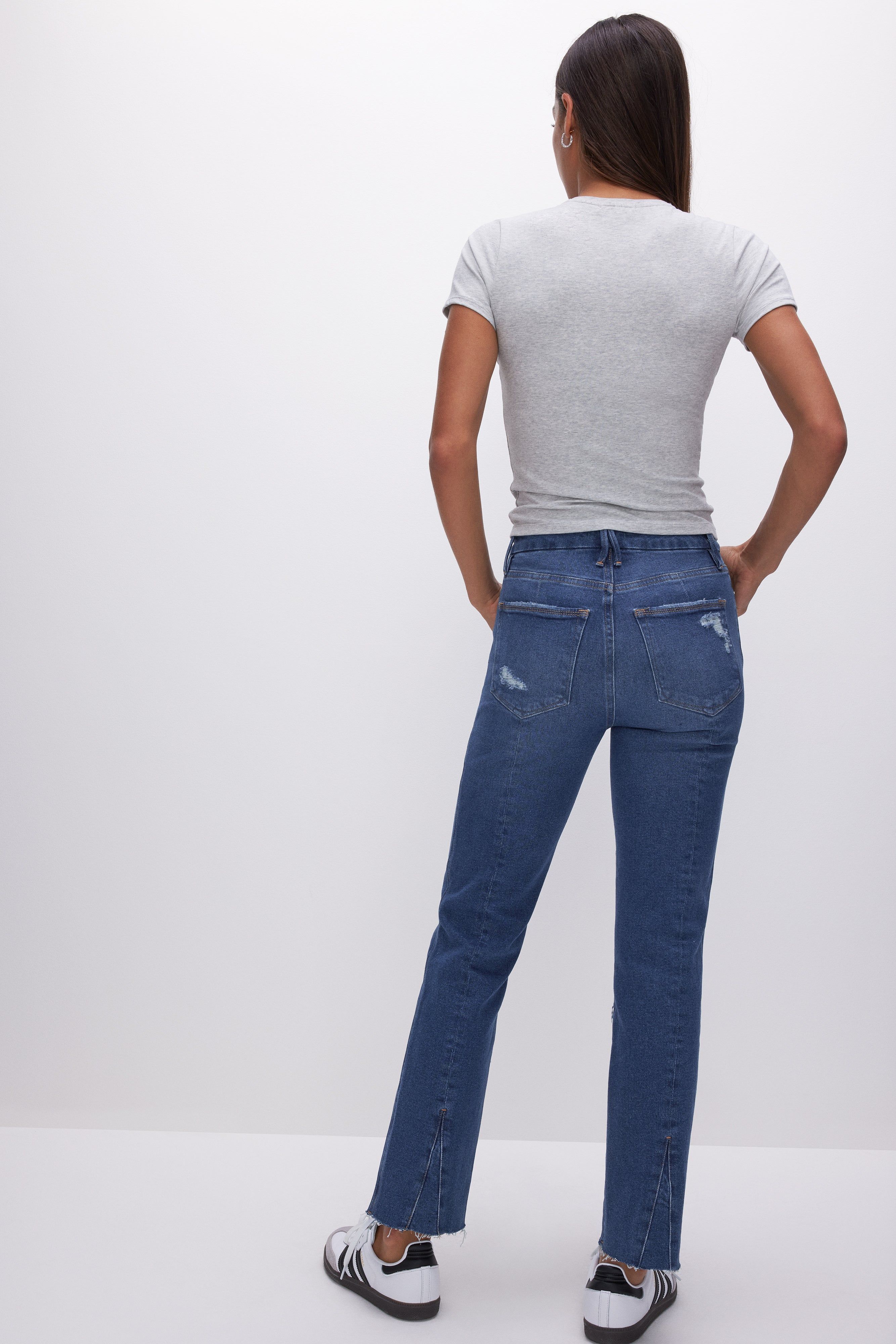 GOOD CURVE STRAIGHT JEANS | INDIGO461 sold by Good American product image thumbnail 5
