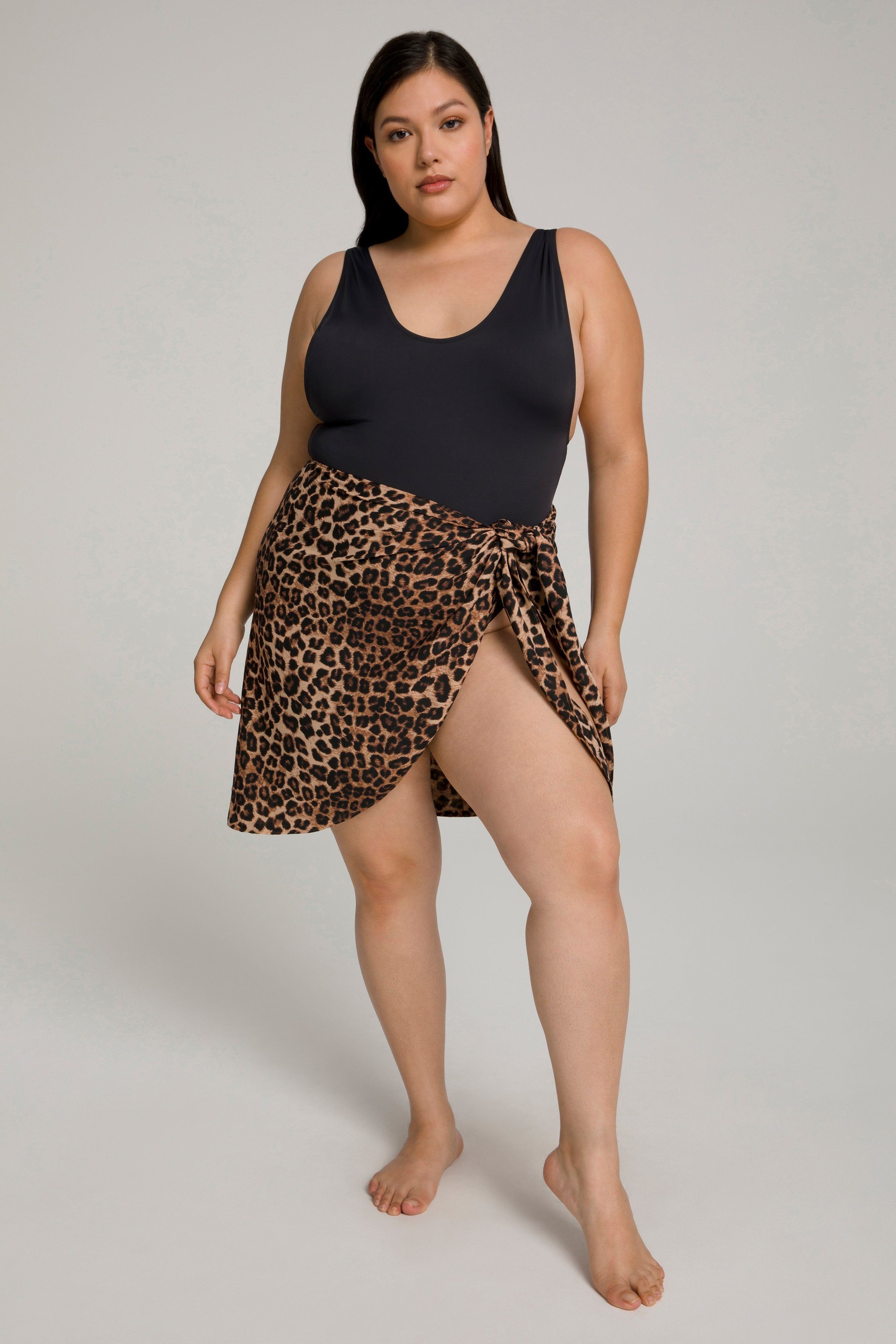 LEG DAZE SARONG | LEOPARD004 sold by Good American product image thumbnail 8