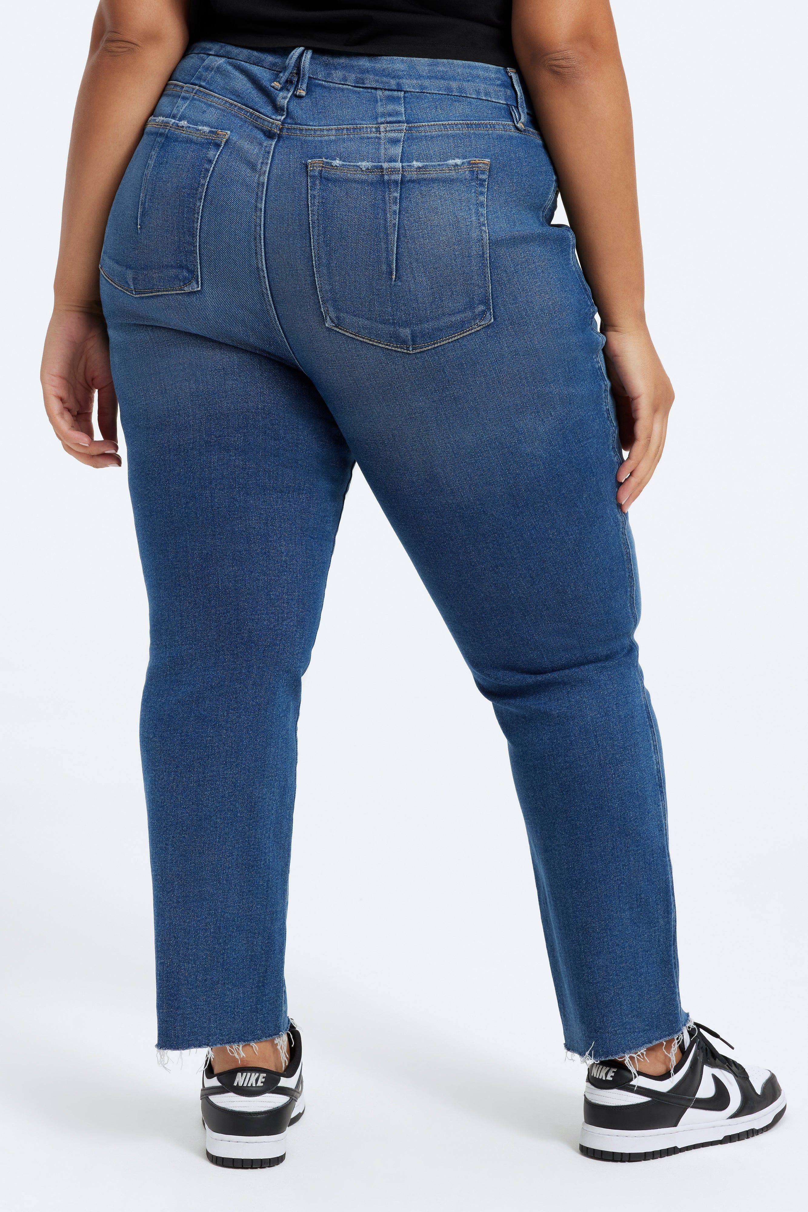 GOOD CURVE STRAIGHT JEANS | INDIGO264 sold by Good American product image thumbnail 13