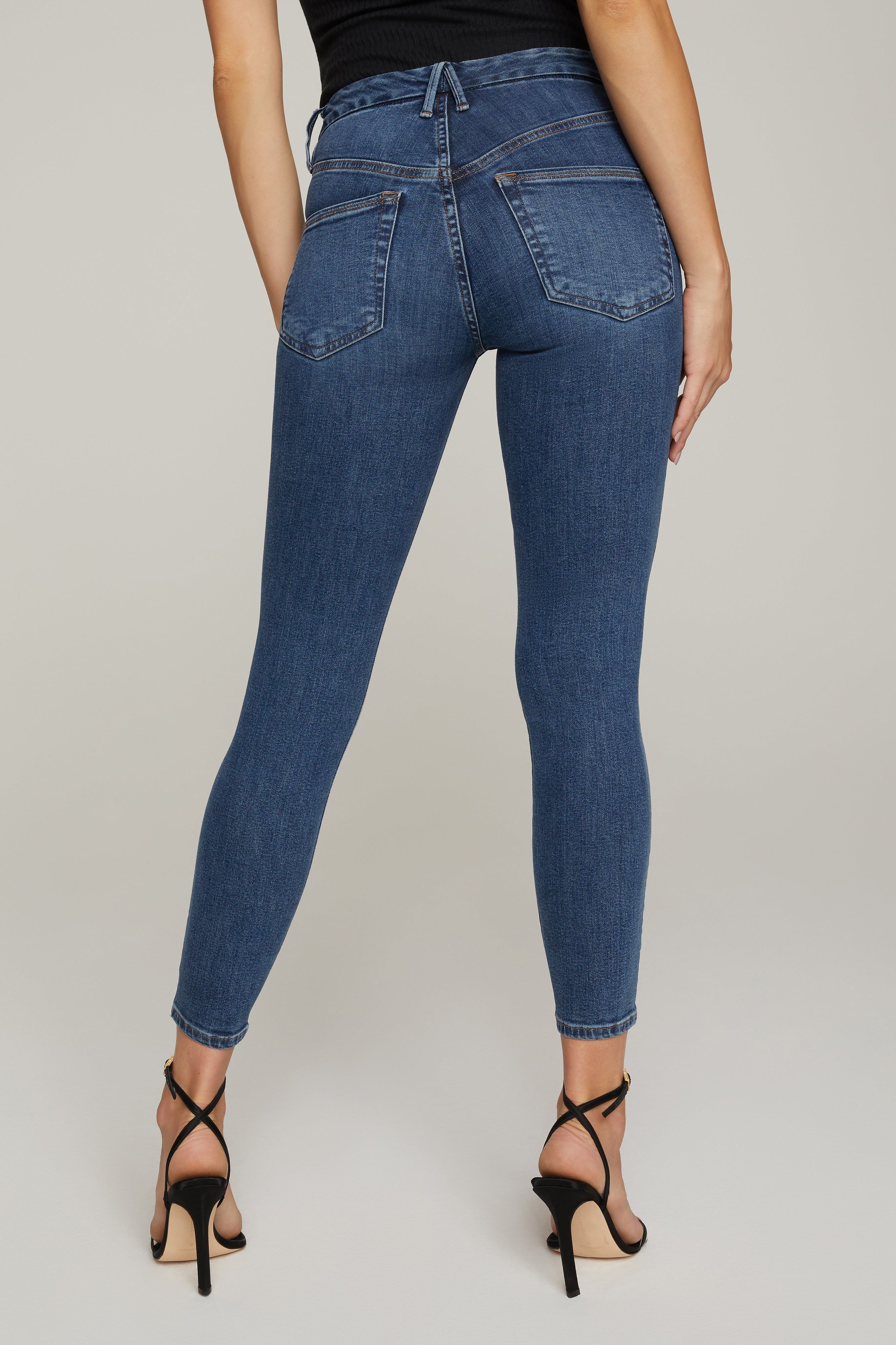 GOOD LEGS CROPPED JEANS | BLUE615 sold by Good American product image thumbnail 9