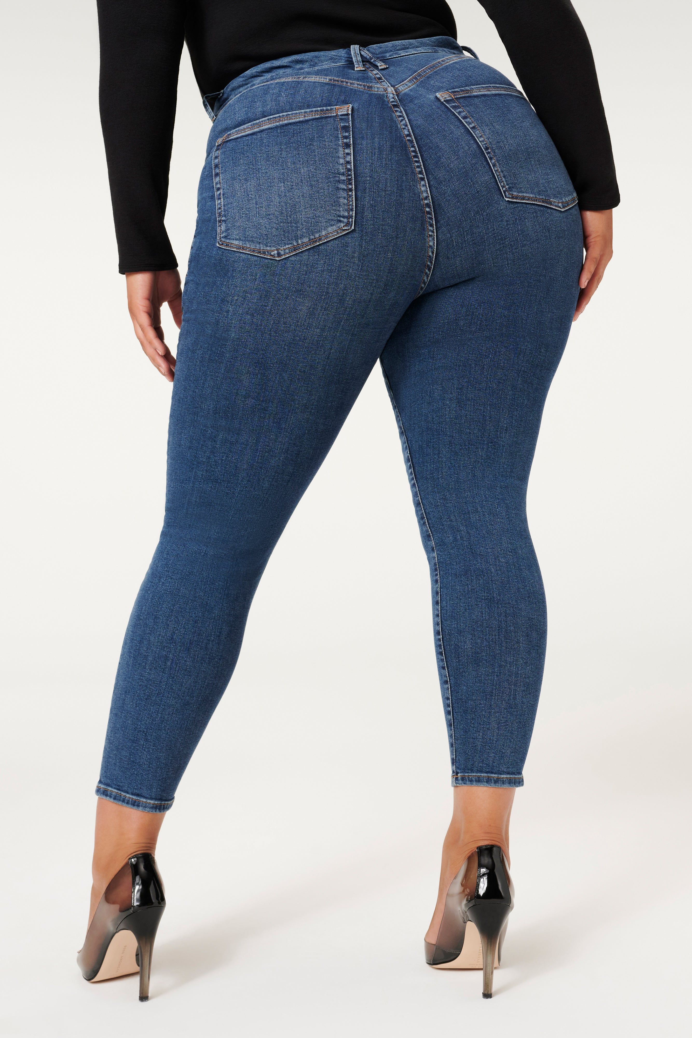 GOOD LEGS CROPPED JEANS | BLUE615 sold by Good American product image thumbnail 5