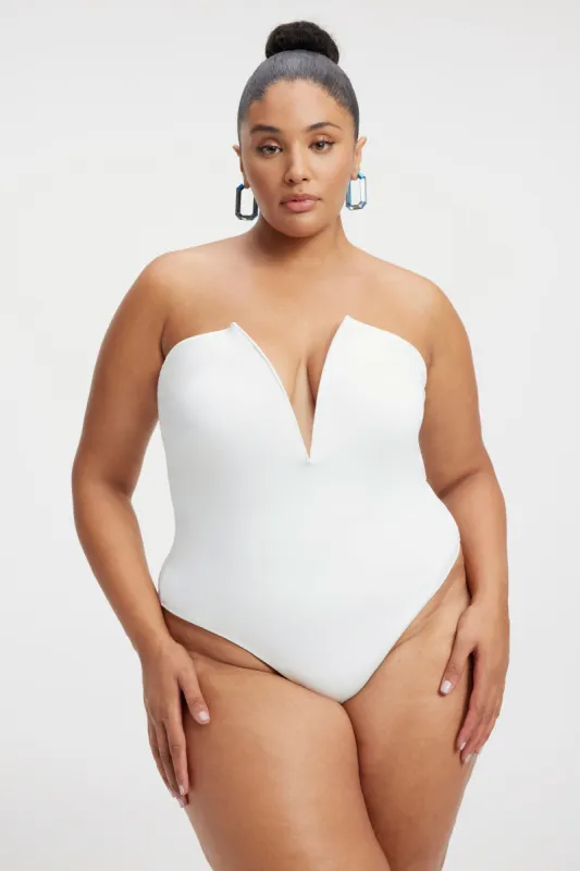 SCUBA V-NECK BODYSUIT | WHITE001 sold by Good American