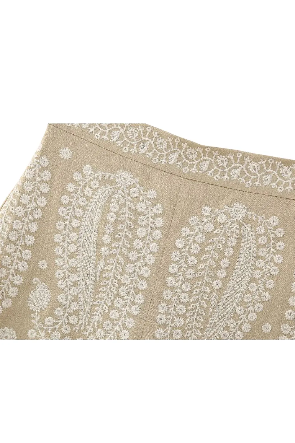 'Audrey' Embroidered High-Waisted Straight-Leg Shorts sold by Goodnight Macaroon product image thumbnail 3