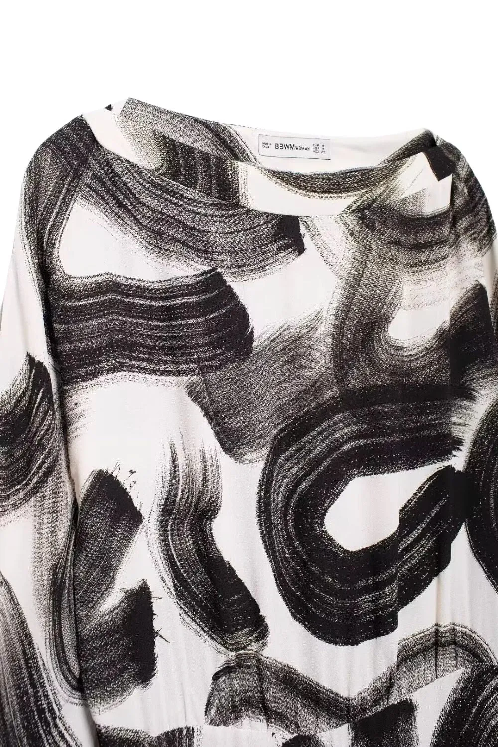 'Eleanor' Printed Long Sleeve Dress sold by Goodnight Macaroon product image thumbnail 3