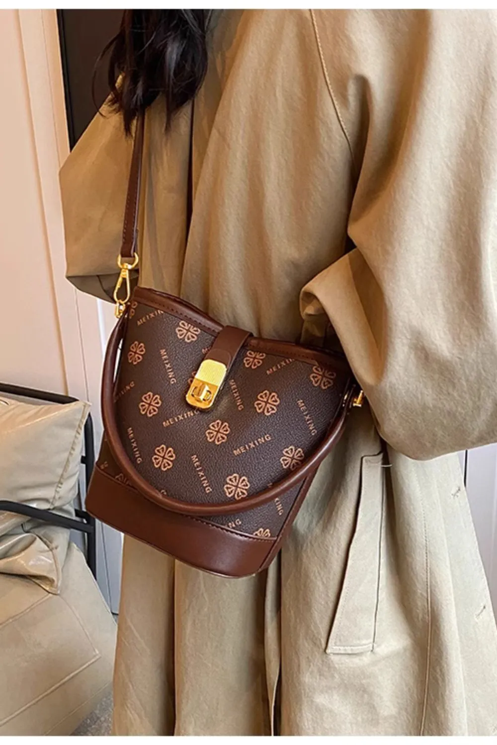 'Mafalda' Printed Bucket Bag(3 color) sold by Goodnight Macaroon product image thumbnail 4