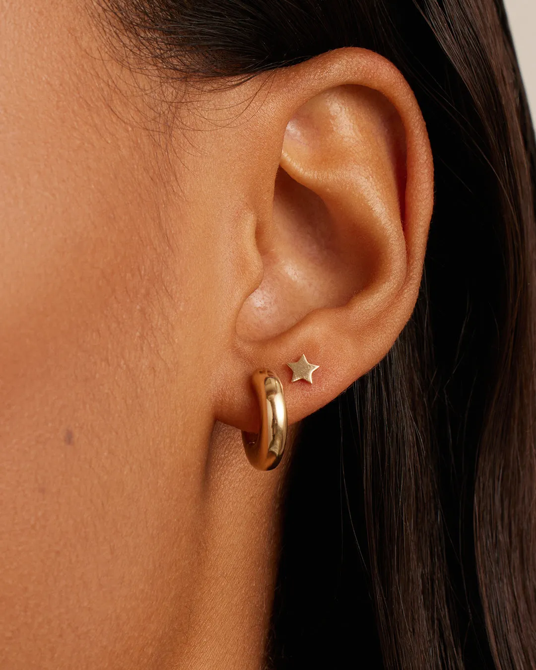 14K Gold Lou Single Huggie sold by Gorjana product image thumbnail 2