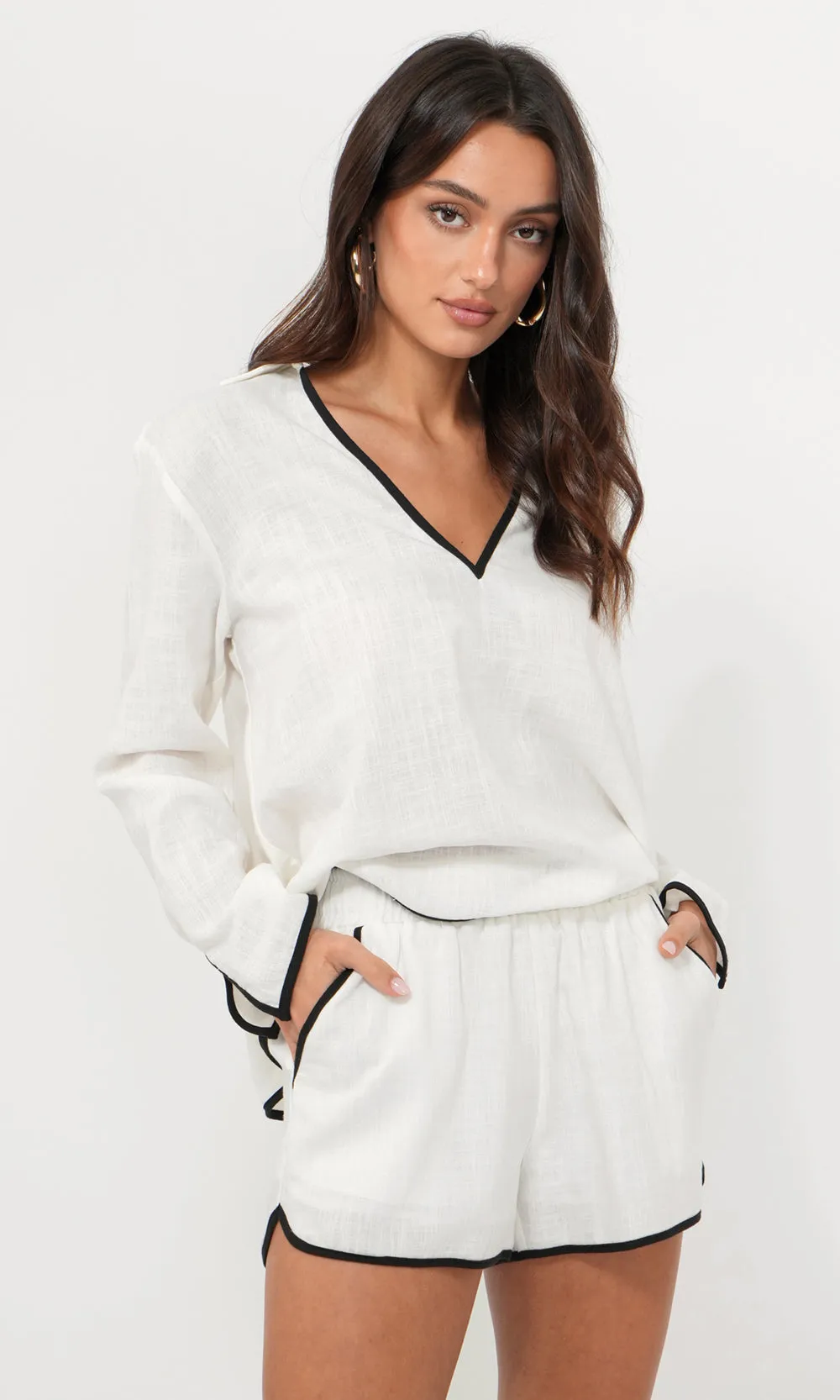 Beverly Linen Dolphin Hem Shorts sold by Greylin product image thumbnail 2